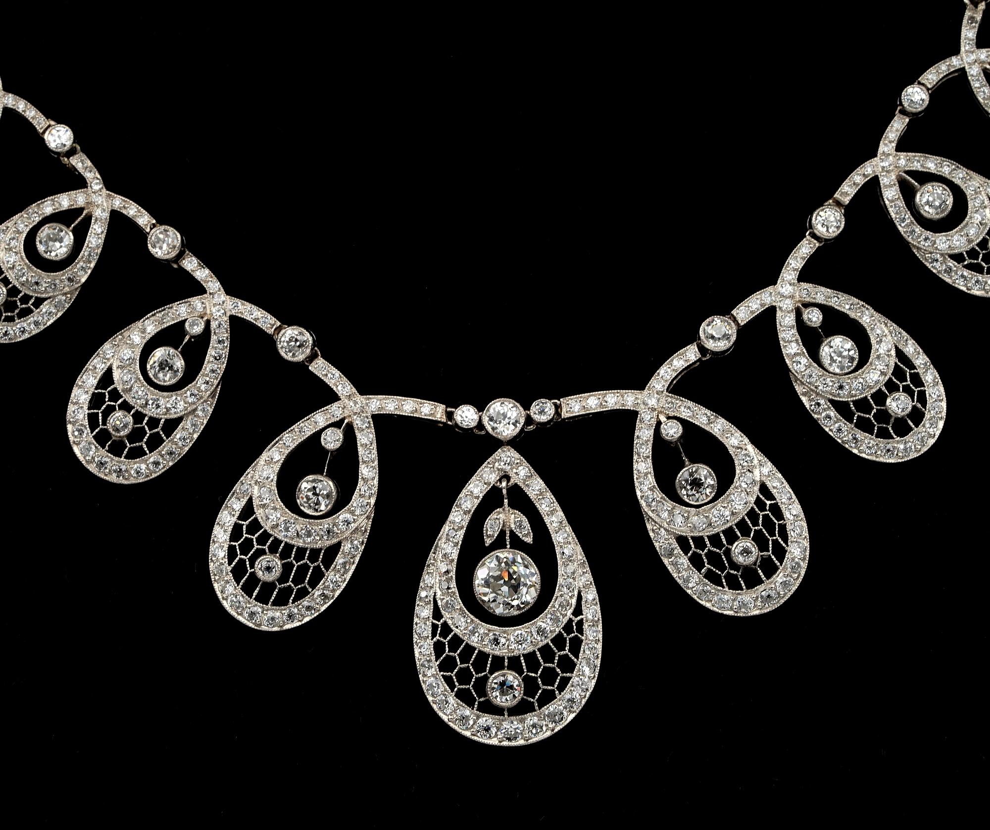 Edwardian 8.50 Ct Diamond Drop Platinum Necklace In Good Condition For Sale In Napoli, IT