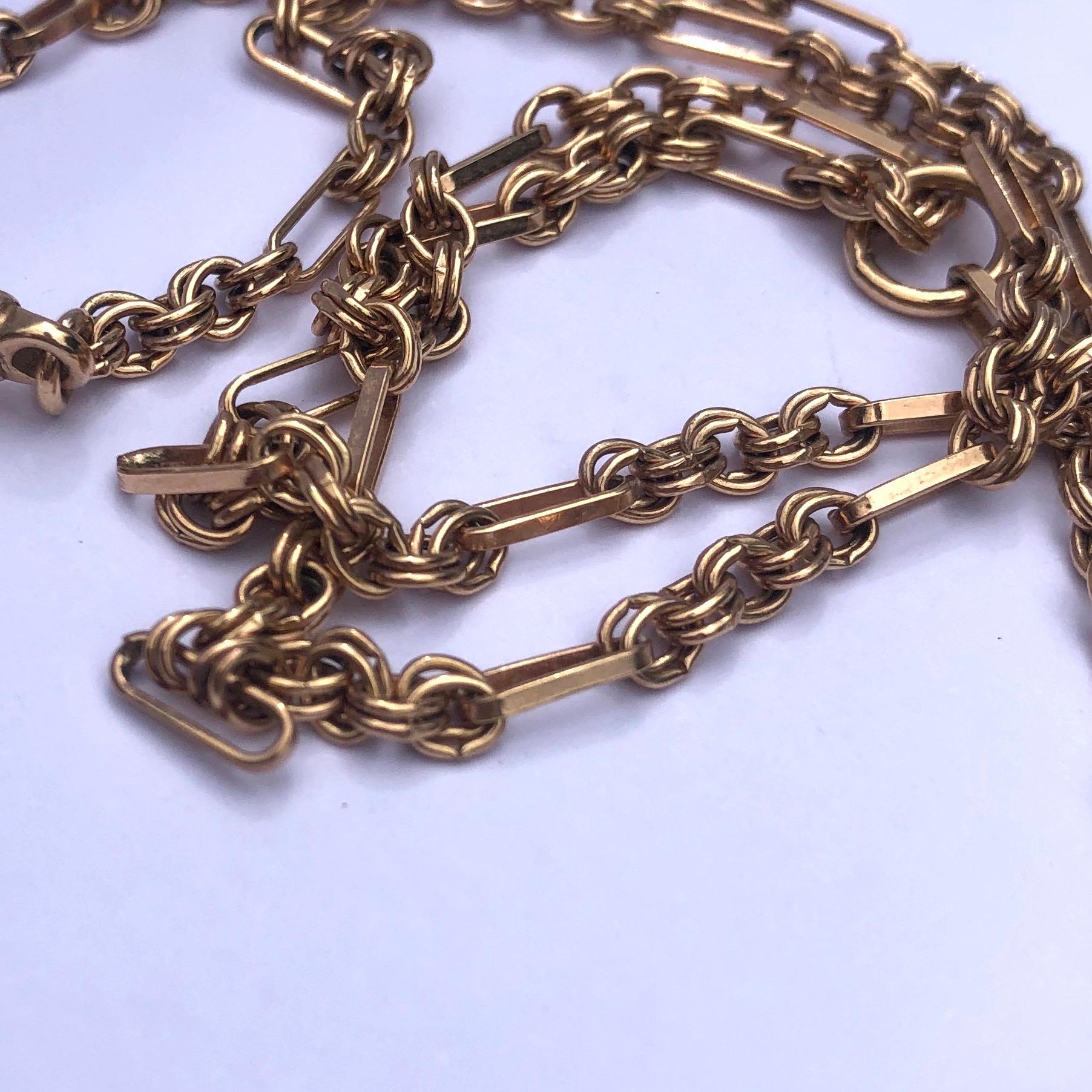 Edwardian 9 Carat Gold Albert or Necklace Chain with T-Bar In Good Condition In Chipping Campden, GB