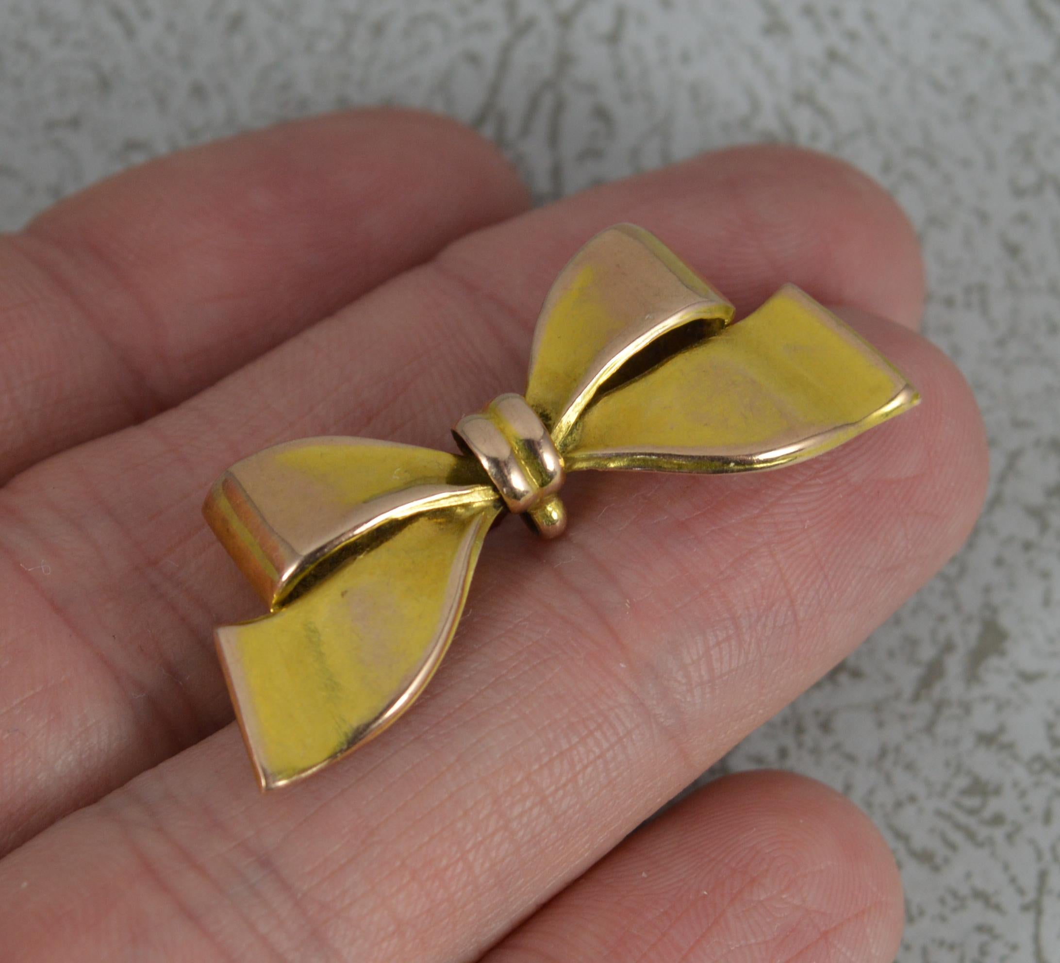 Women's Edwardian 9 Carat Gold Bow Shaped Brooch