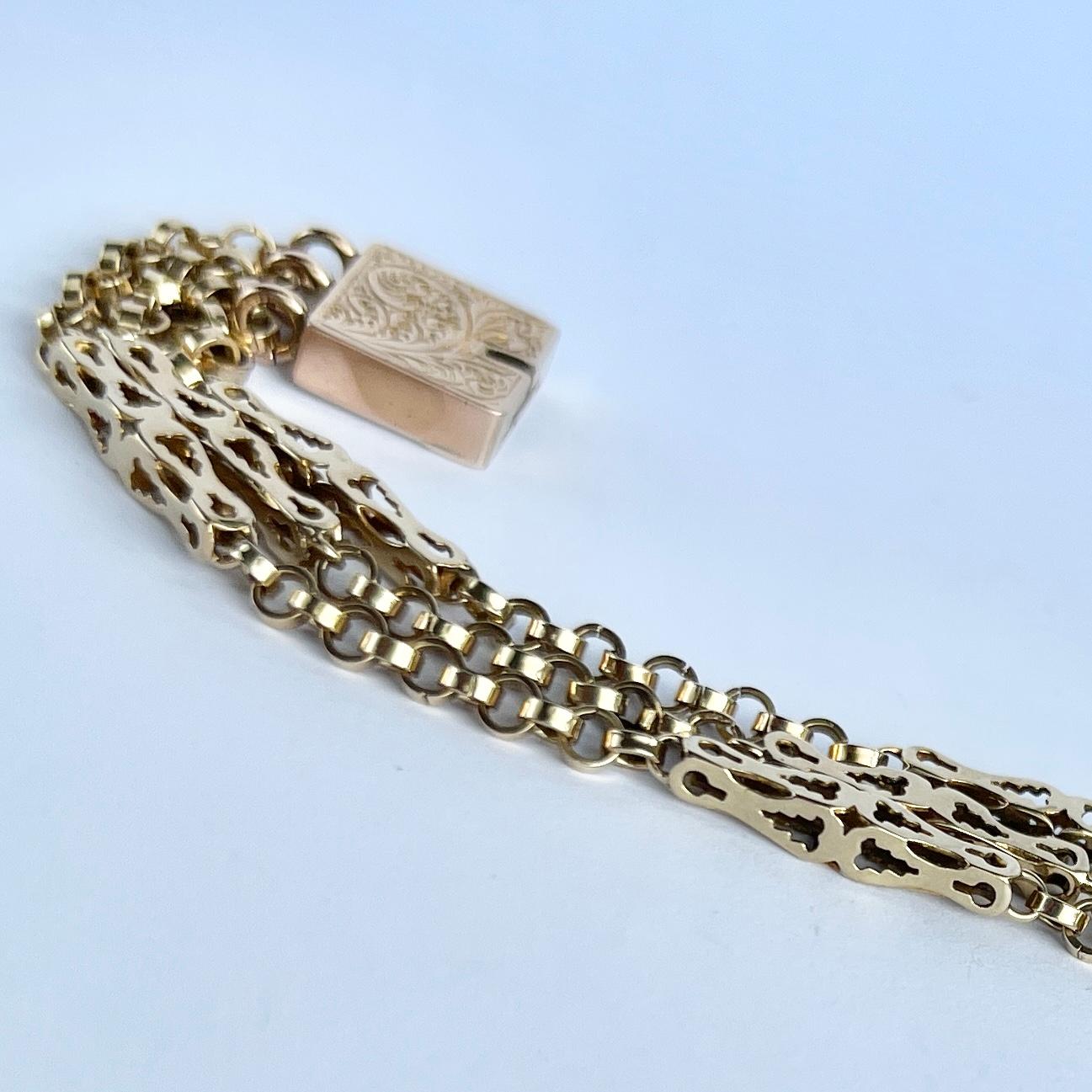 Edwardian 9 Carat Gold Chain Bracelet  In Good Condition For Sale In Chipping Campden, GB