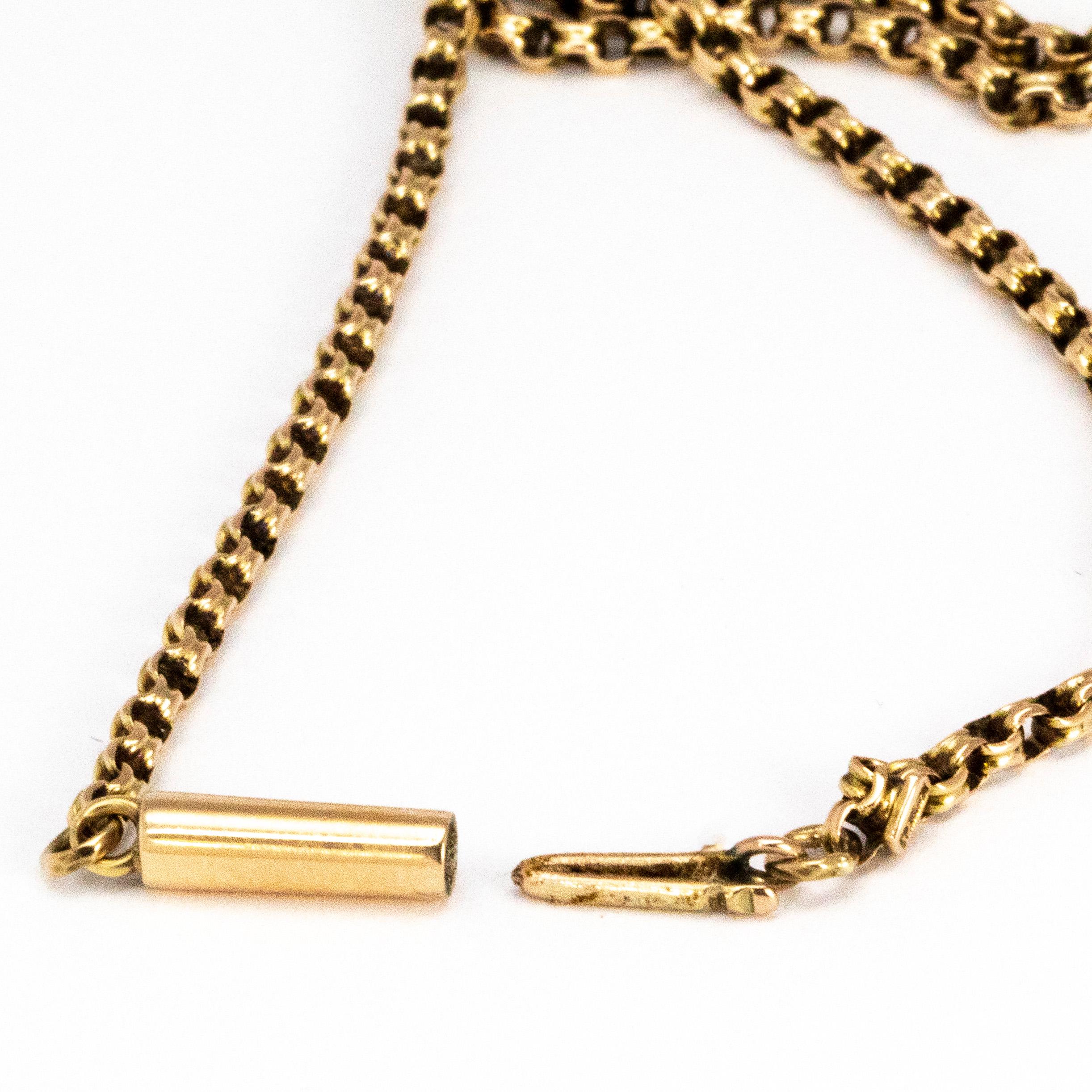 9 carat gold chain with cross