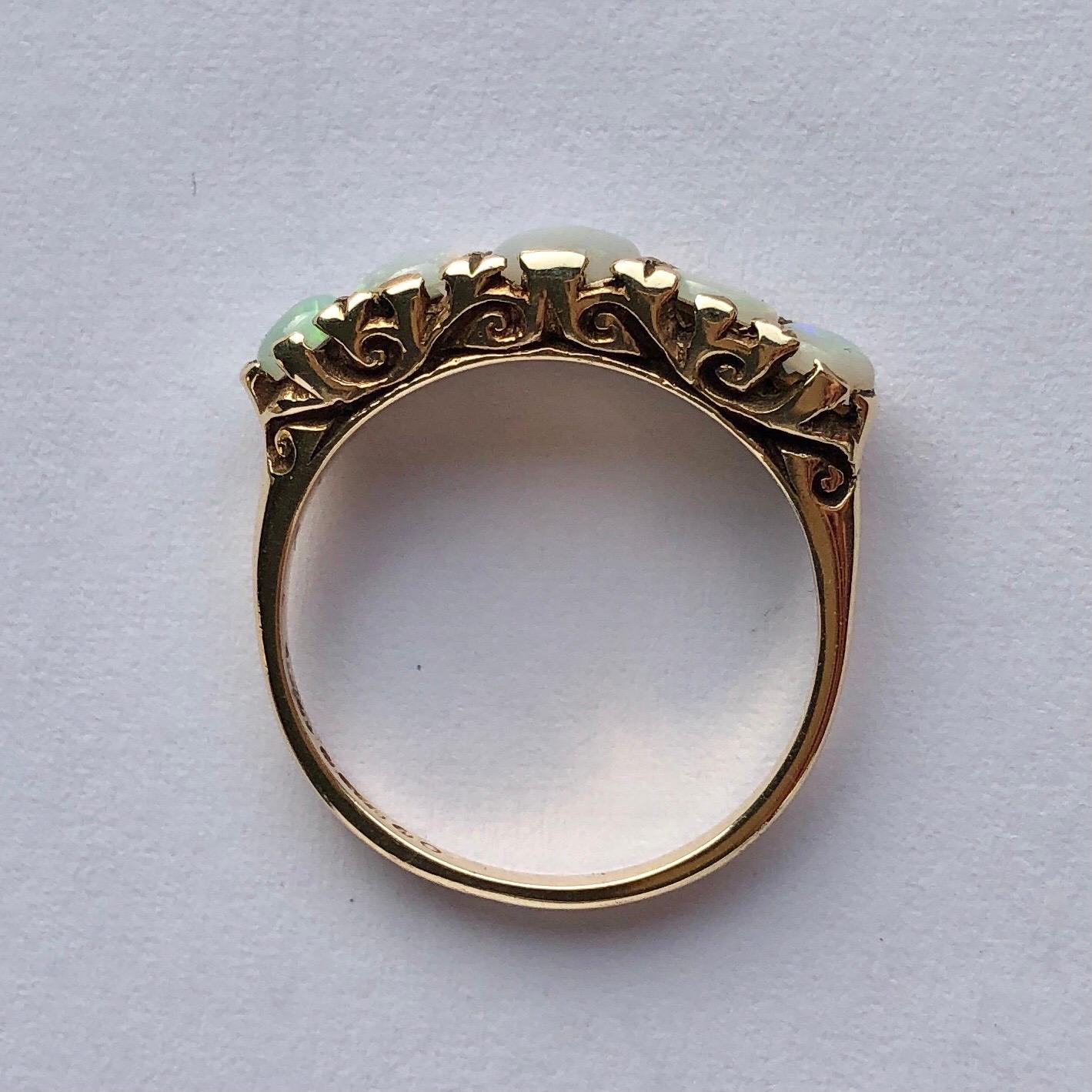 Edwardian 9 Carat Gold Opal Five-Stone Ring In Good Condition In Chipping Campden, GB