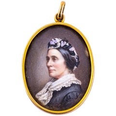 Edwardian 9 Carat Gold Portrait Locket
