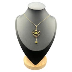 Edwardian 9ct Yellow Gold, Peridot & Seed Pearl Pendant, Circa 1910