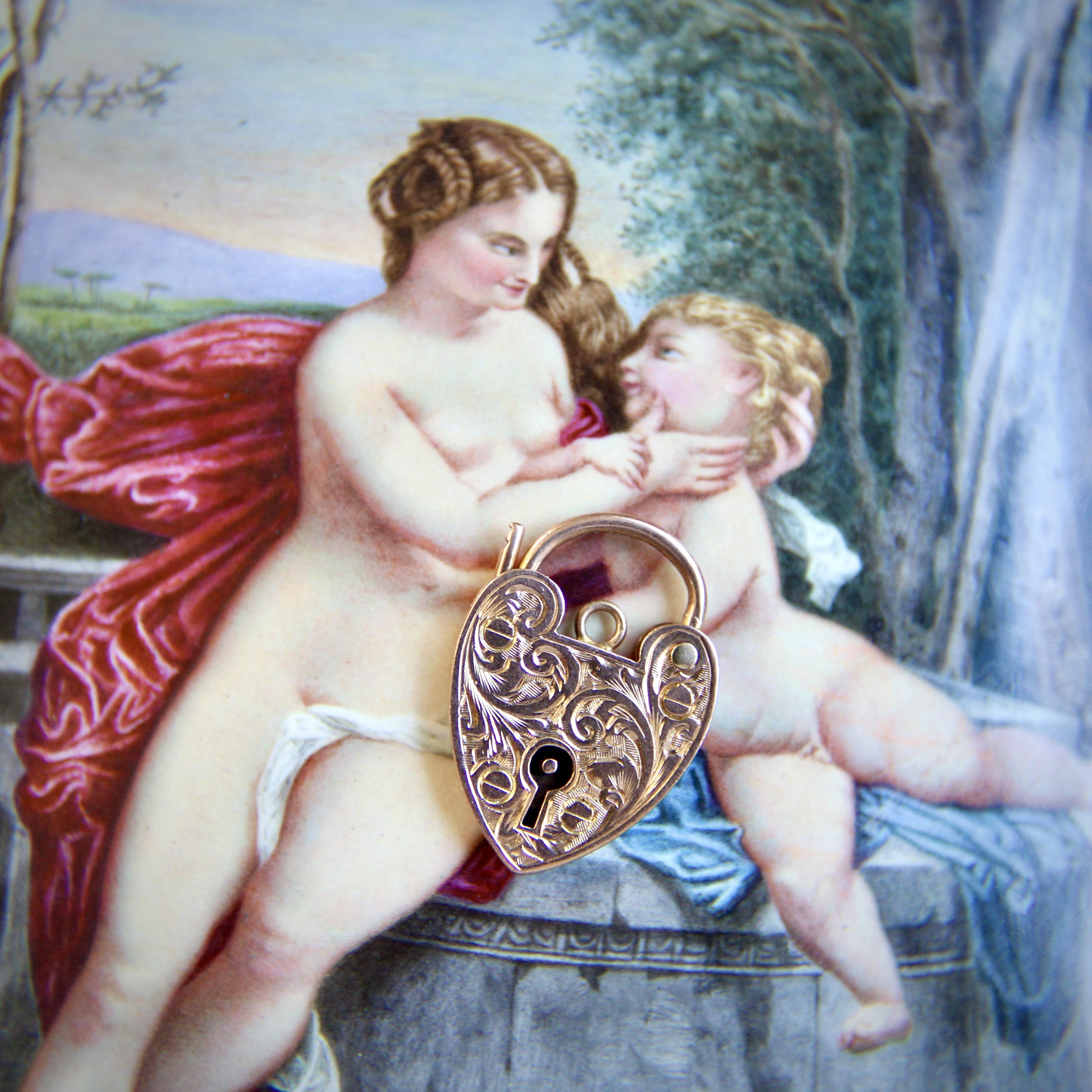 Edwardian 9K Gold Hand Engraved Heart Padlock 7
