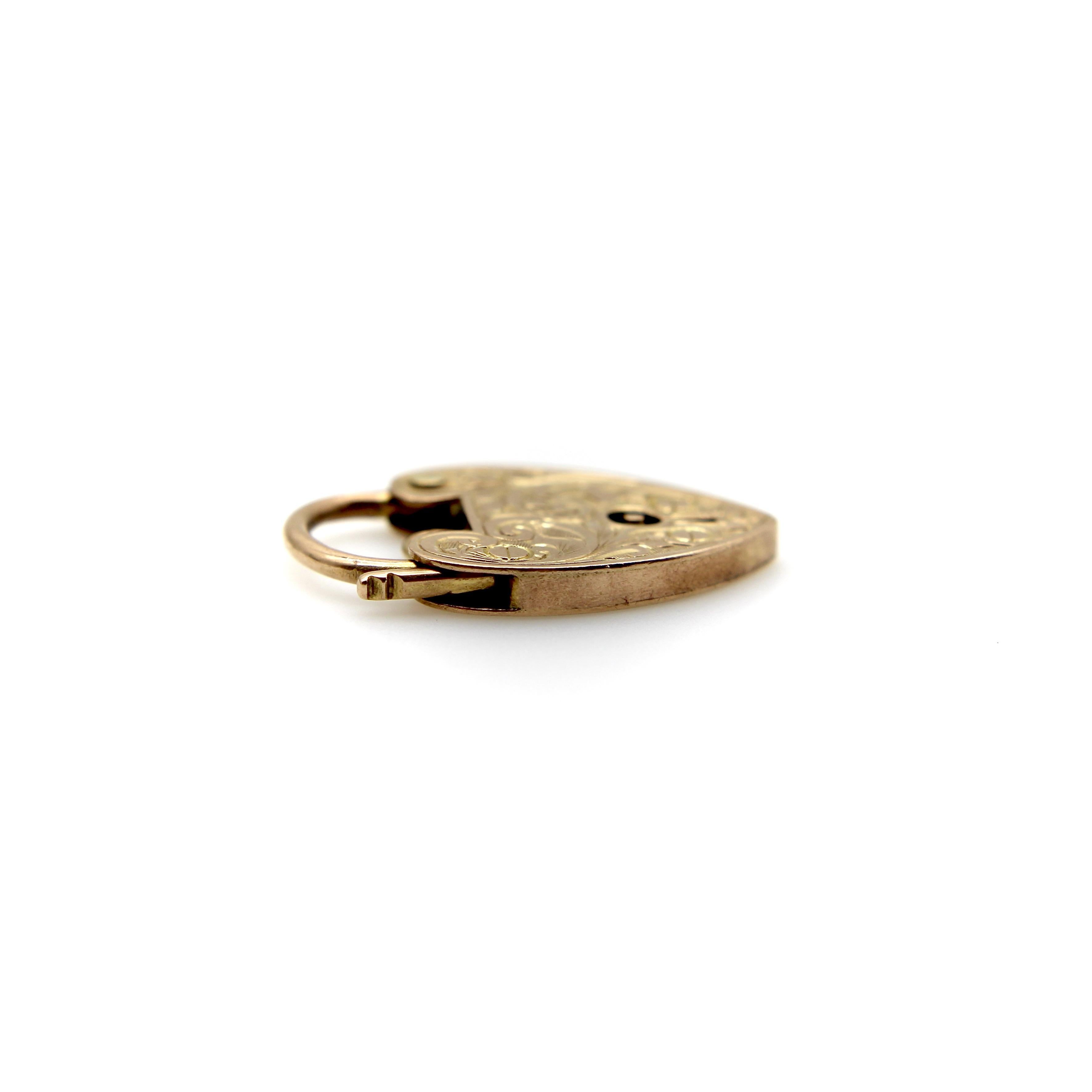 Edwardian 9K Gold Hand Engraved Heart Padlock 3