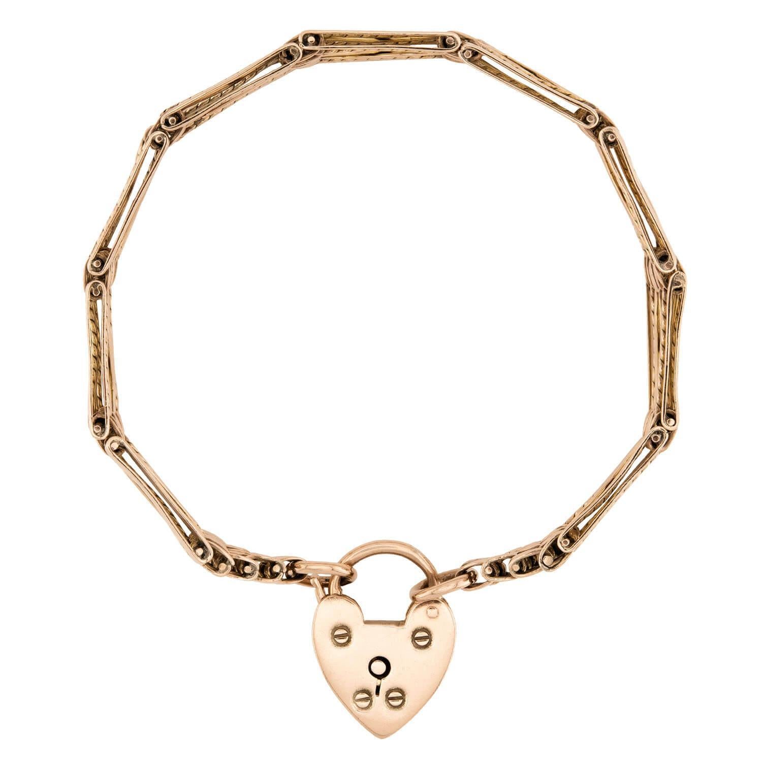 Édouardien Edwardian 9k Heart Padlock Link Bracelet en vente