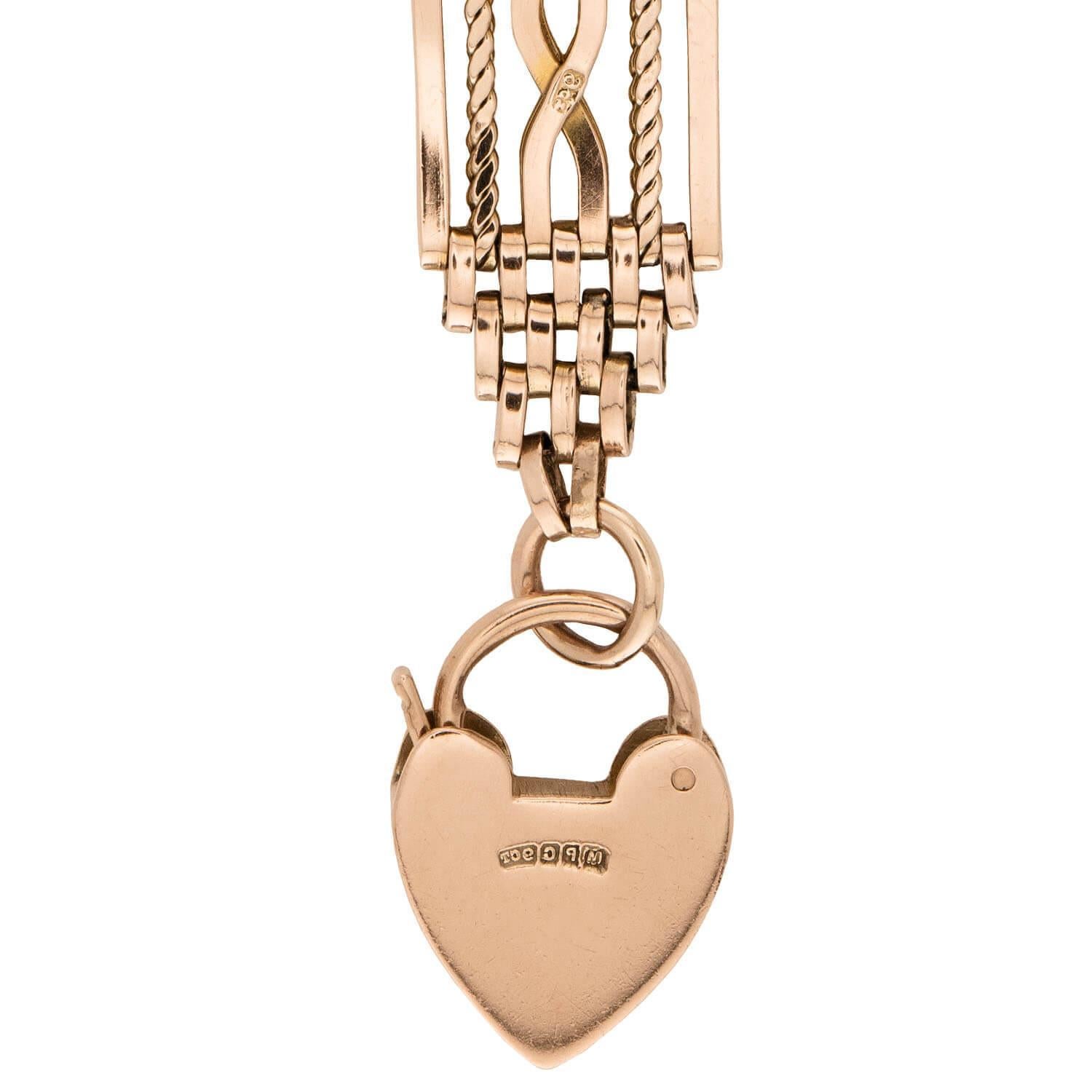 Edwardian 9k Heart Padlock Link Bracelet Pour femmes en vente