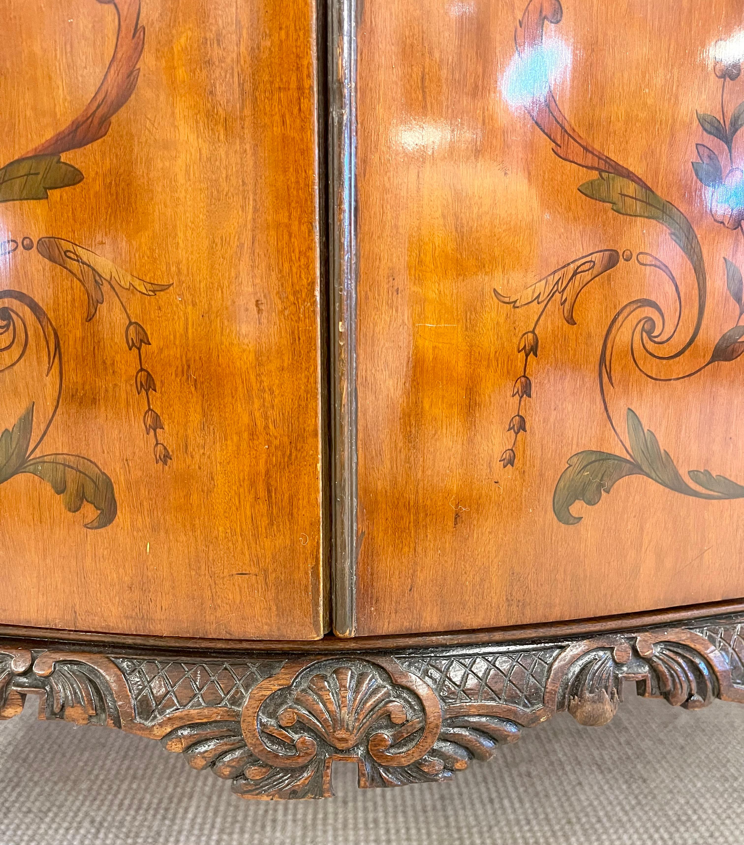 Edwardian Adams Style Marble-Top Curved Front Finely Detailed Commode For Sale 4