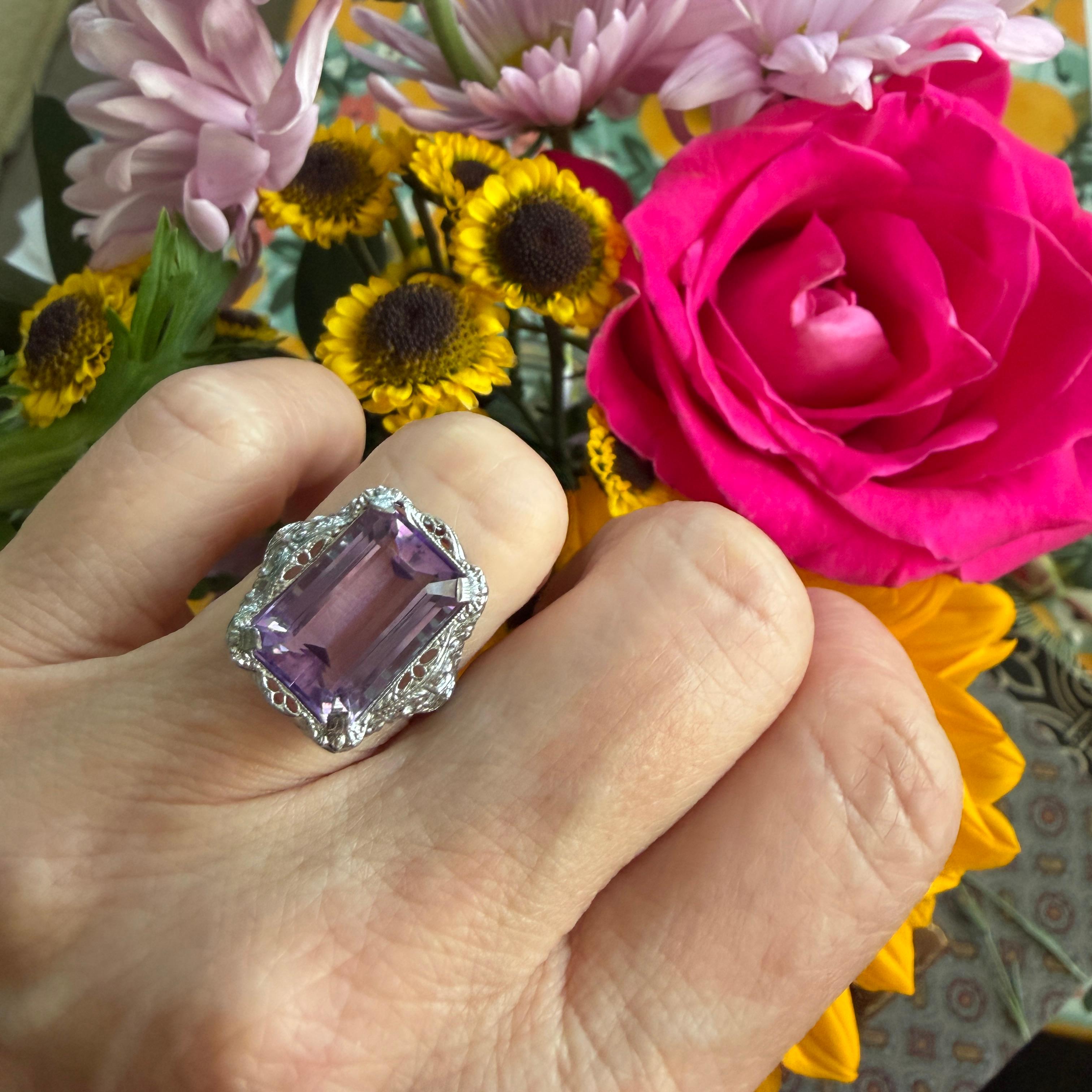 De las mujeres Anillo Eduardiano Amatista Filigrana Oro Blanco 10K en venta