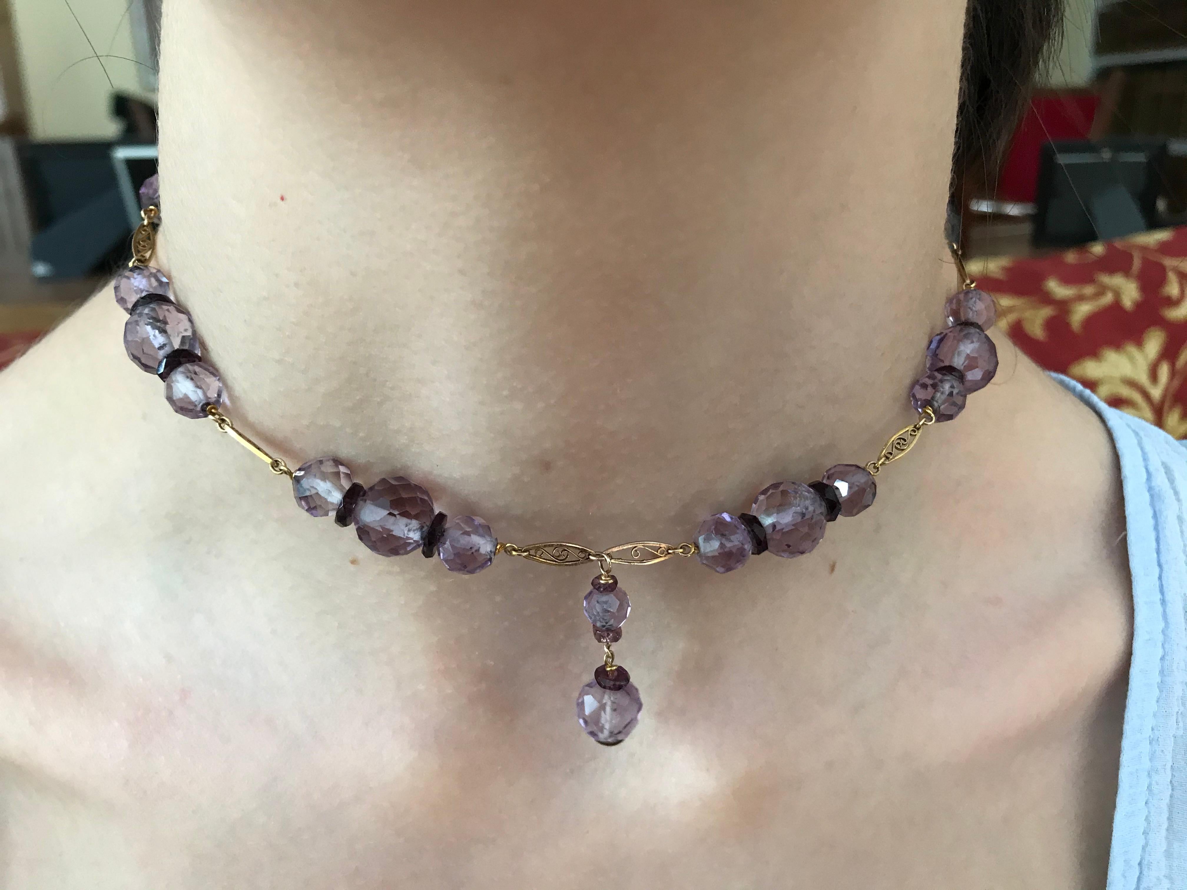 Briolette Cut Edwardian Amethyst and Gold Necklace, circa 1920 For Sale