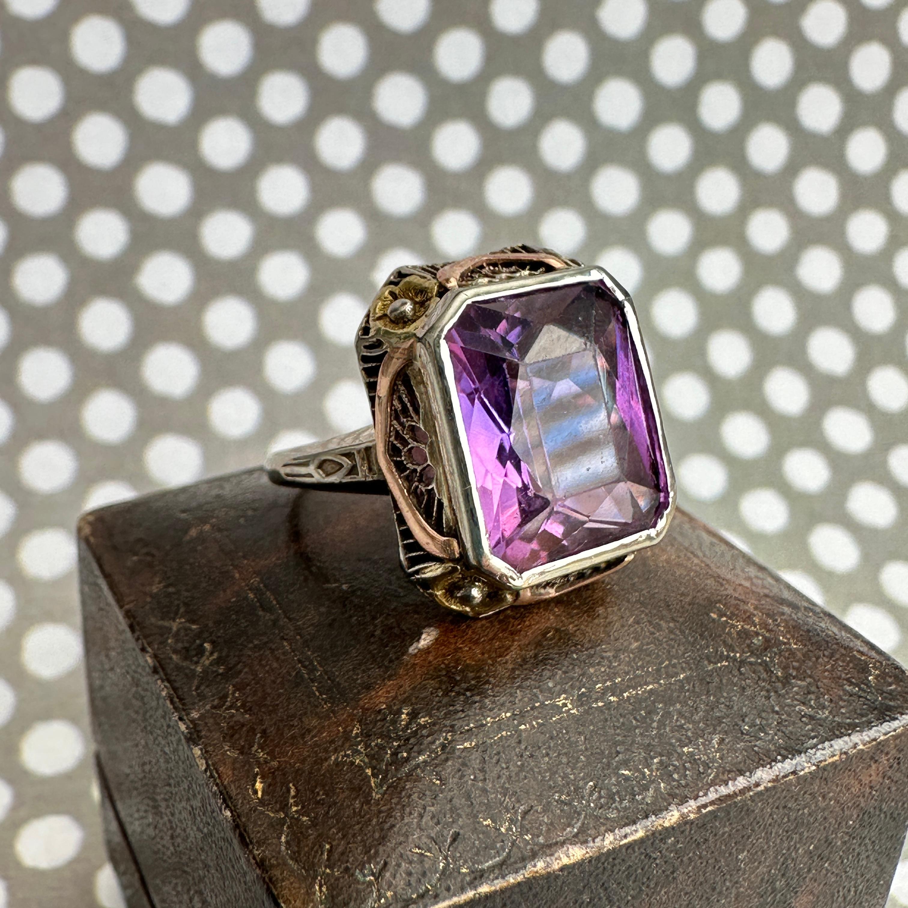 Edwardian Amethyst Pansy 14K Gold Filigree Ring 4
