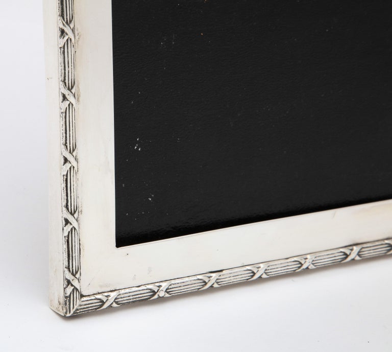 Edwardian Anglo-Indian Sterling Silver Hump-Topped Picture Frame With Wood Back For Sale 7