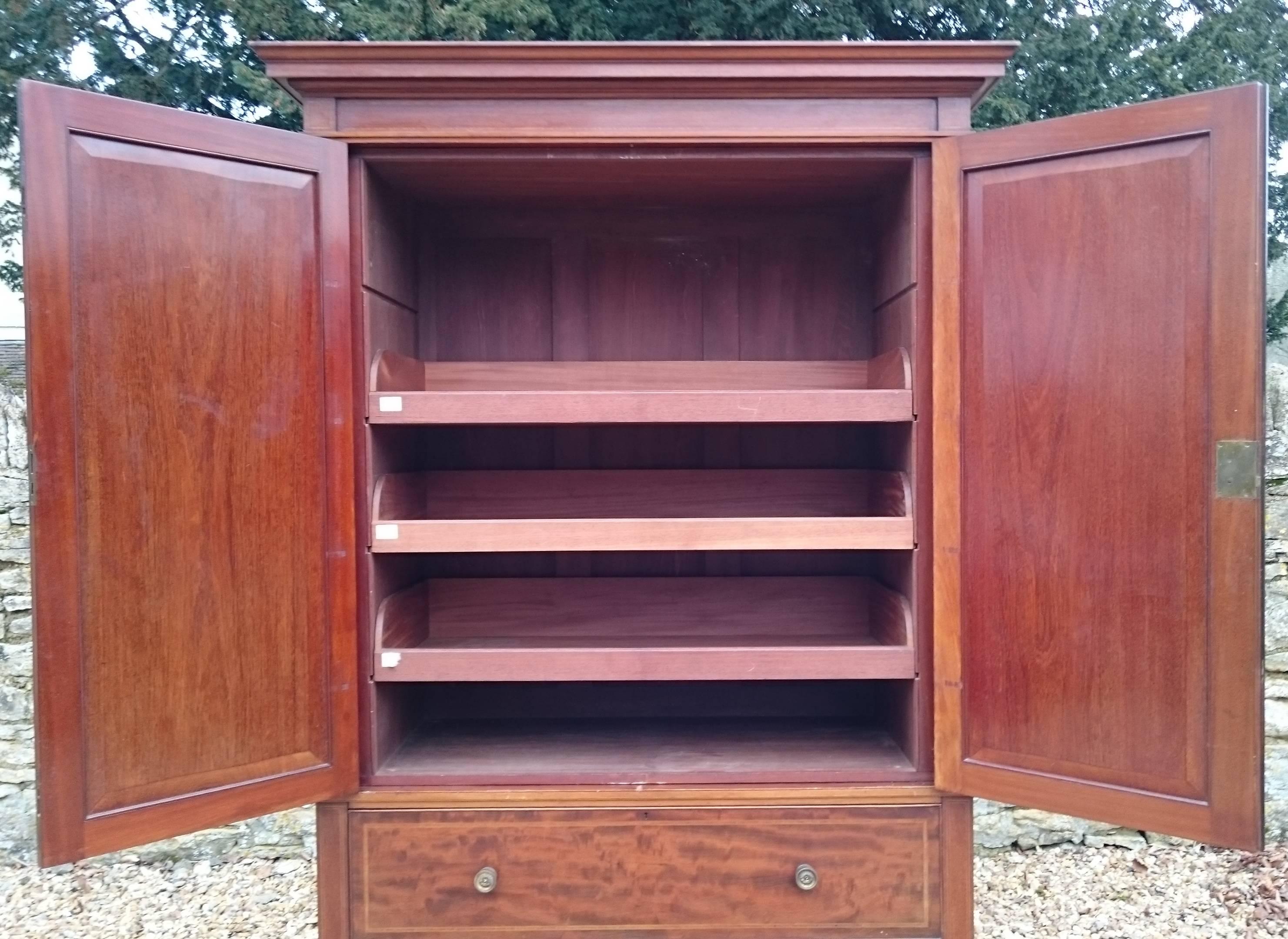 British Edwardian Antique Mahogany Wardrobe Linen Press Made by Gillow of Lancaster