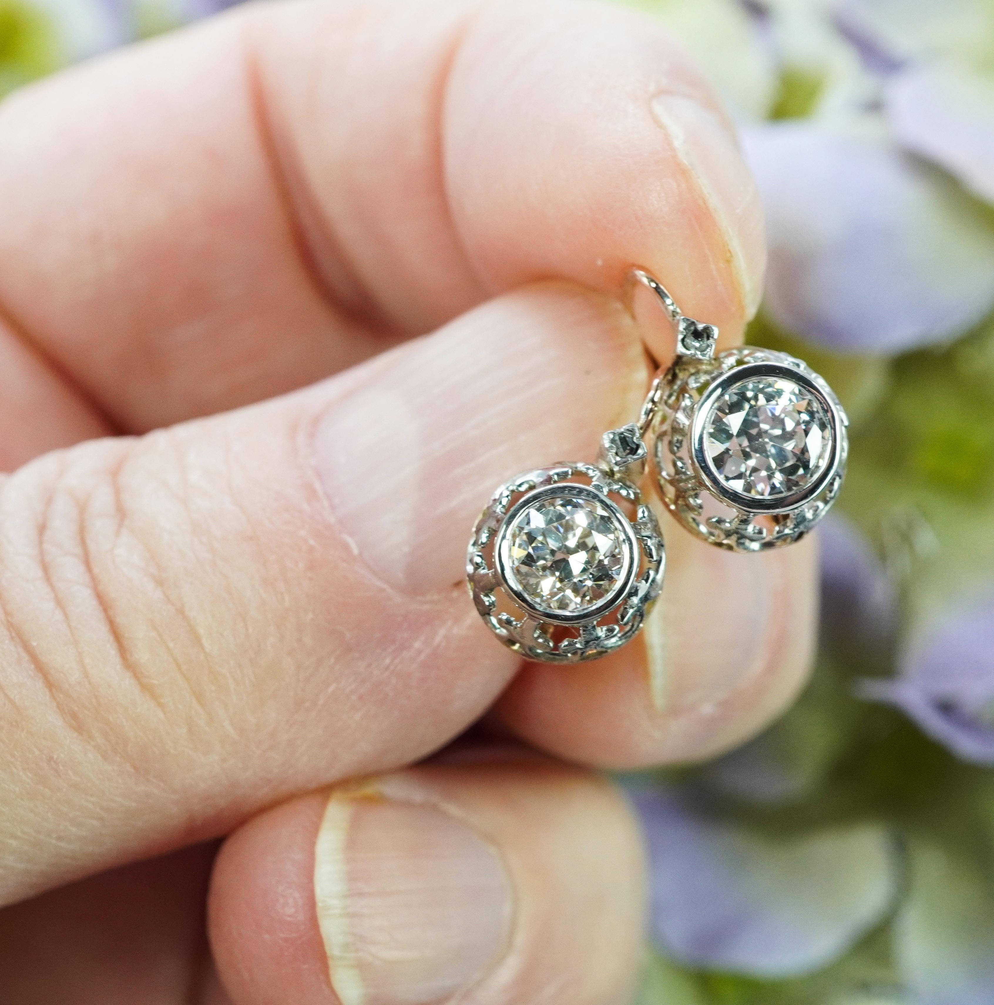  Orecchini a goccia con diamanti di epoca edoardiana in oro 18 carati francese DORMEUSES

Questi bellissimi orecchini classici edoardiani possono essere indossati sempre e ovunque, sono così lussuosi! Sono stati testati con l'acido per verificare la