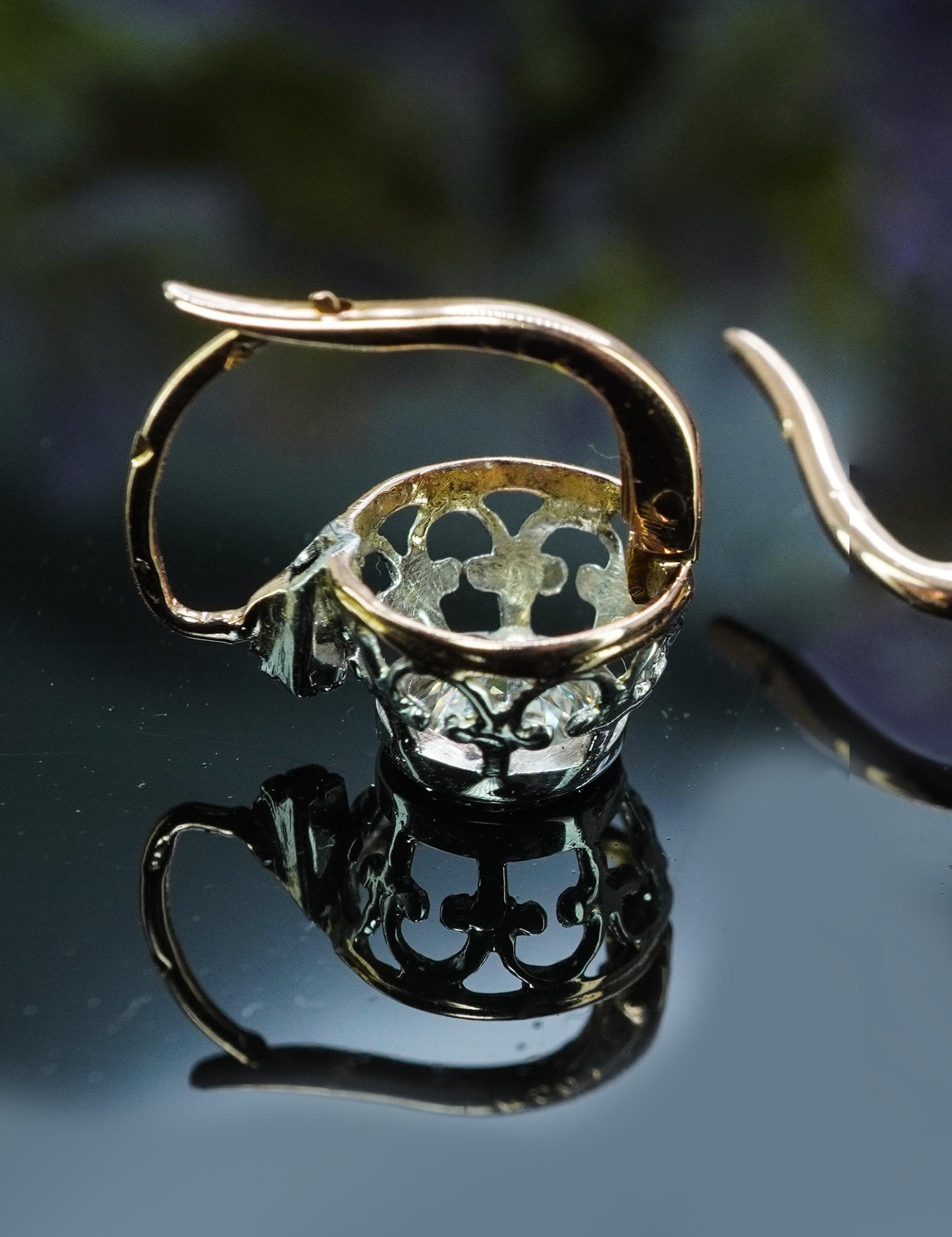 Orecchini a pendente con diamanti Edwardian Antique French in oro 18 carati DORMEUSES in vendita 1