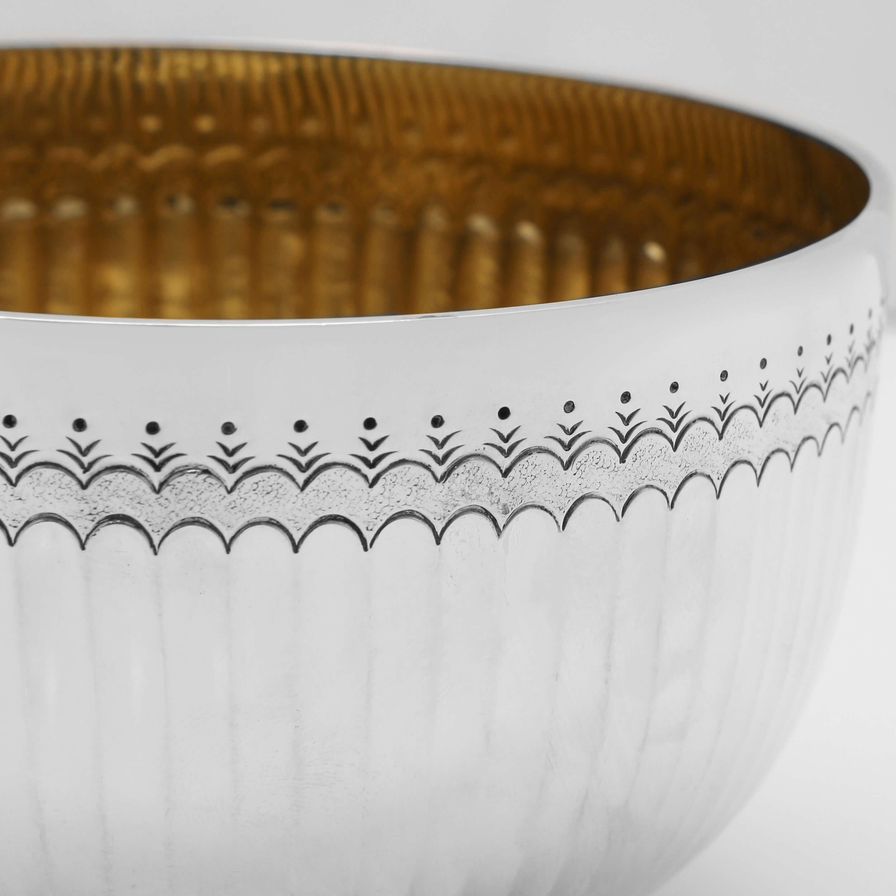 Early 20th Century Edwardian Antique Sterling Silver Bowl - London 1902 For Sale