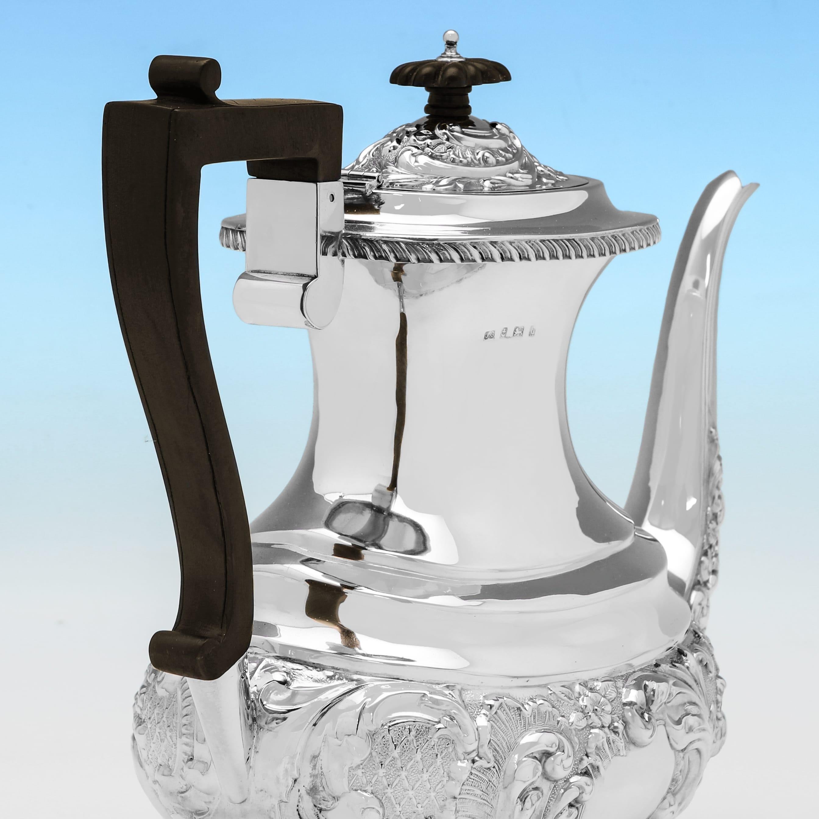 Inglese Servizio da tè e caffè in argento antico edoardiano - realizzato nel 1901 in vendita