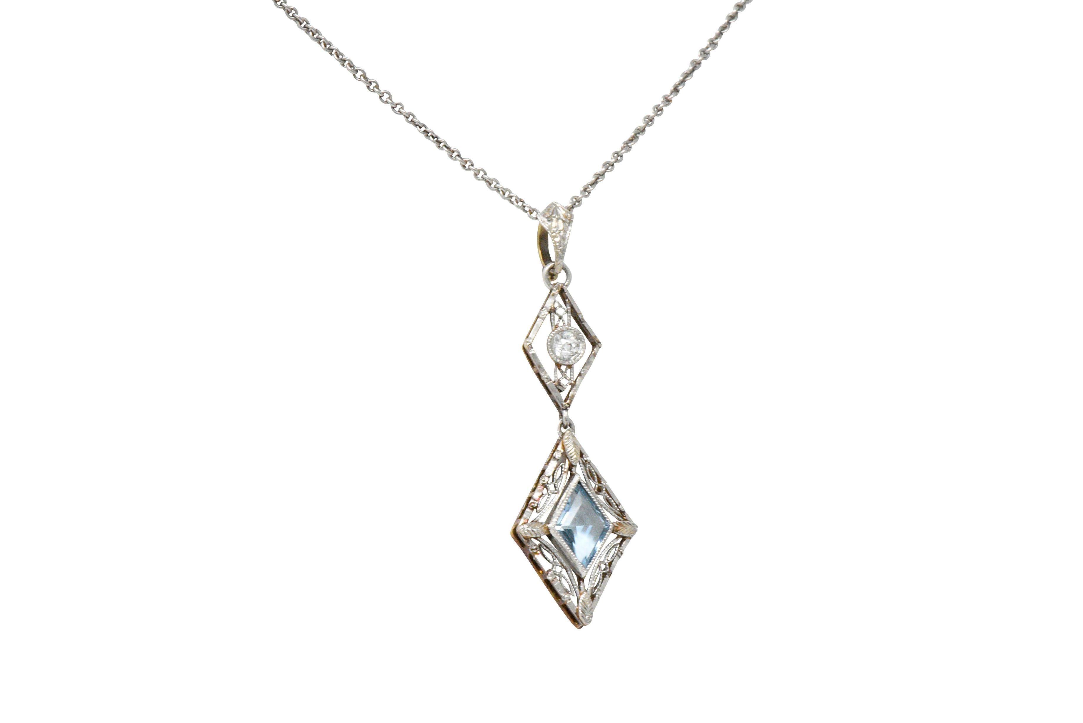 Edwardian Aqua Diamond Platinum-Topped 14 Karat Gold Pendant Necklace In Excellent Condition In Philadelphia, PA