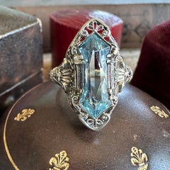 Edwardian Aquamarine 14K White Gold Filigree Ring
