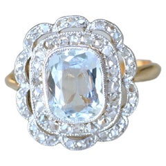 Antique Edwardian Aquamarine and Diamonds Ring in 18 Karat Yellow Gold and Platinum