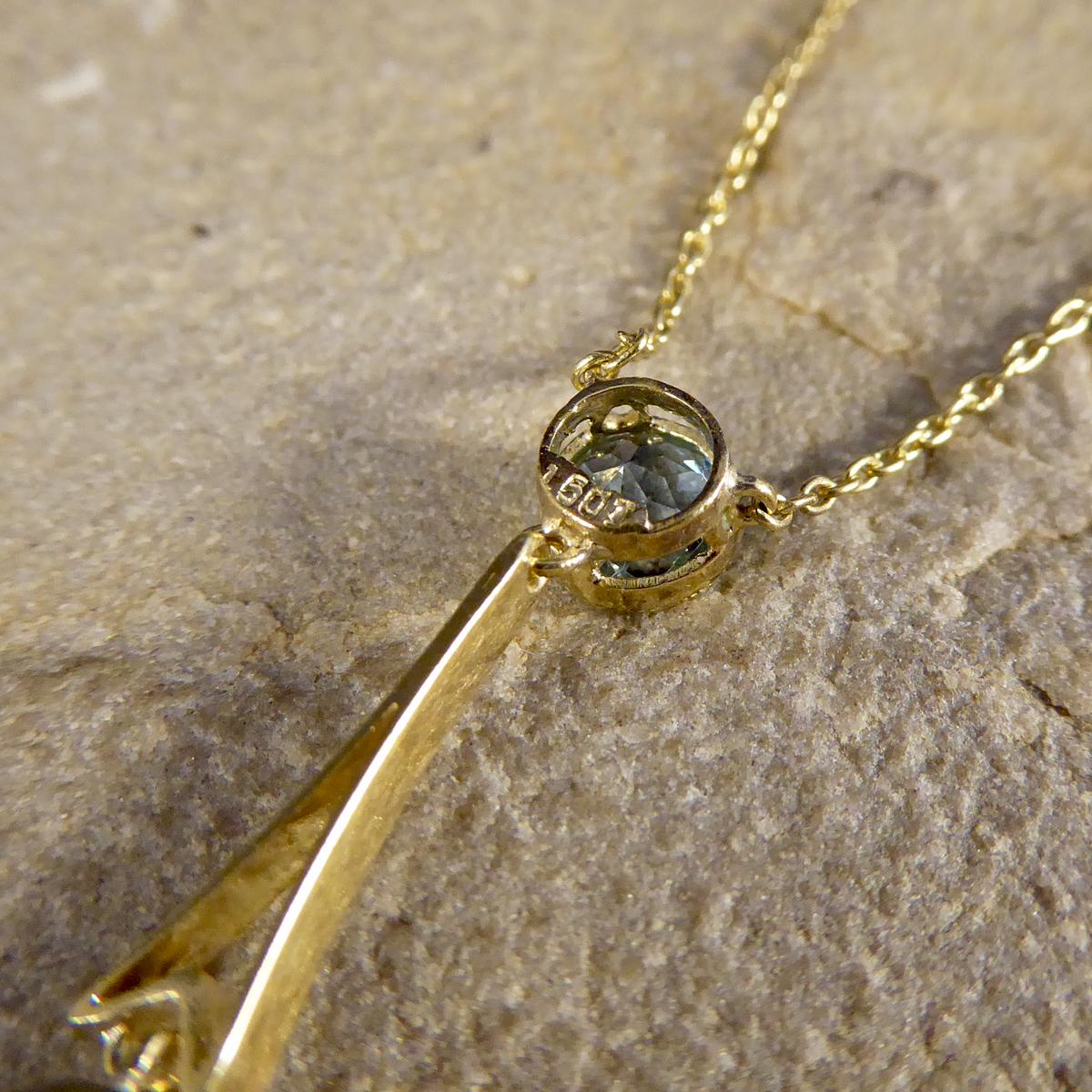 Edwardian Aquamarine Drop Pendant on 15ct Gold Chain In Good Condition In Yorkshire, West Yorkshire