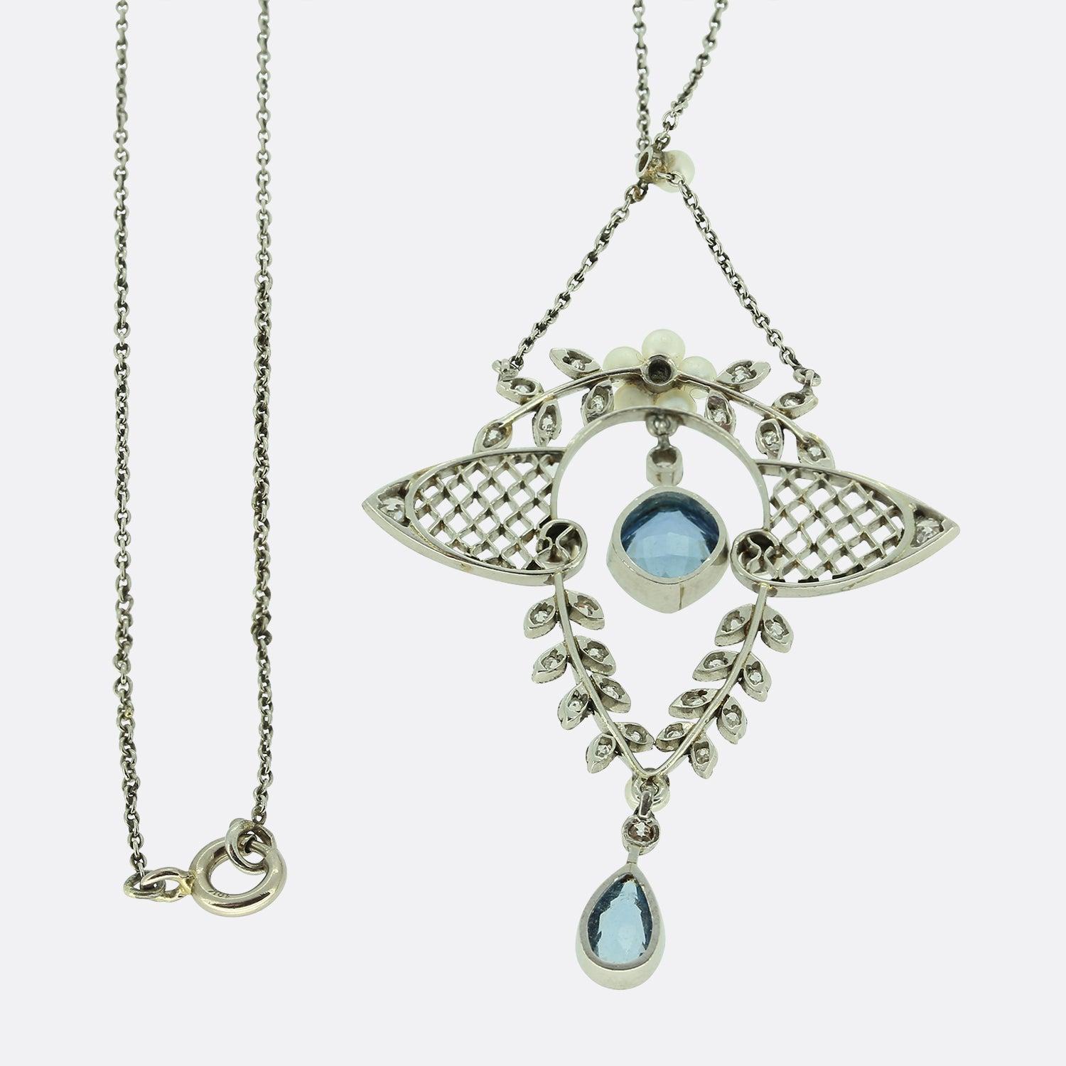 Édouardien Collier pendentif édouardien en aigue-marine, perles et diamants en vente