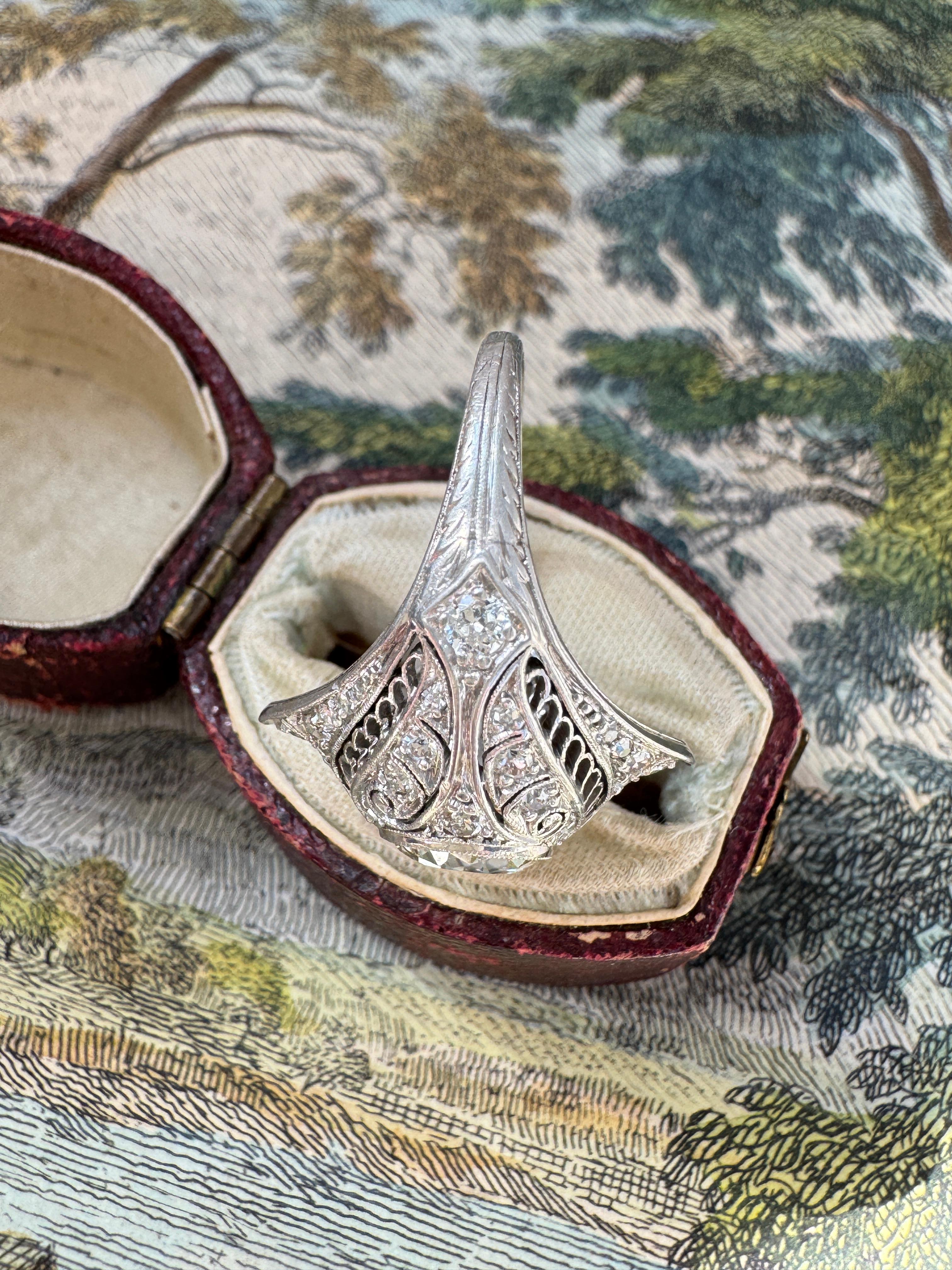 Women's Edwardian Art Deco 1.38 Carat Diamond Engagement Ring For Sale