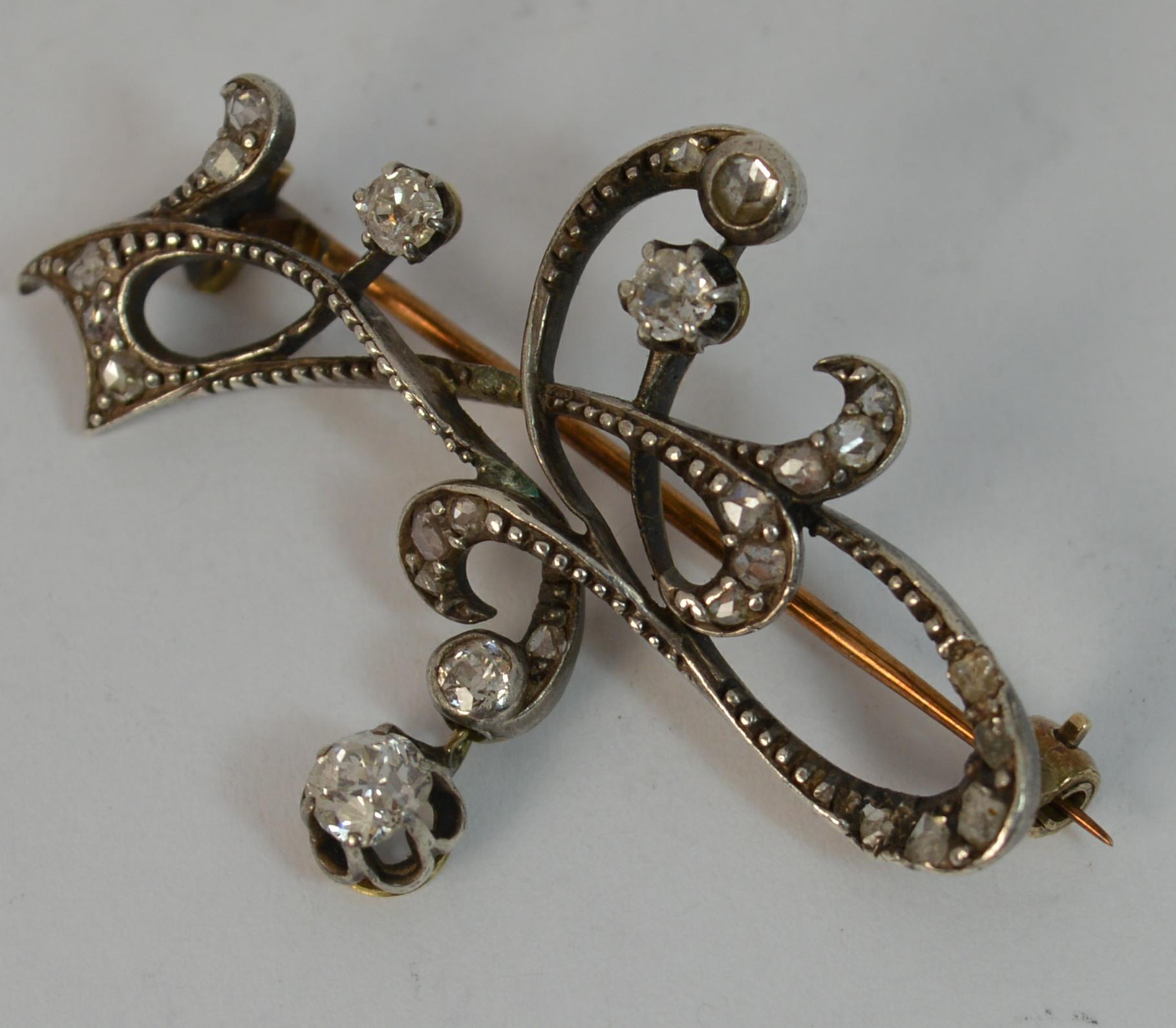 Edwardian Art Nouveau 15 Carat Gold and Old Cut Diamond Brooch In Good Condition In St Helens, GB