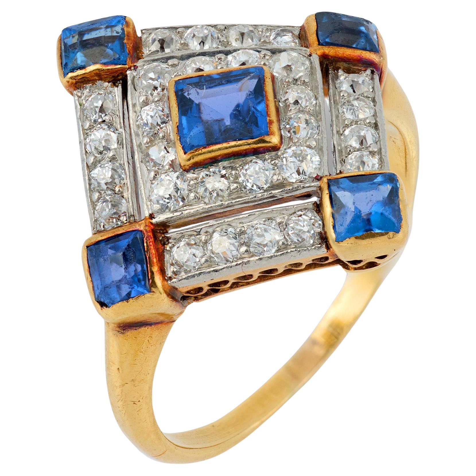 Edwardian Asscher cut sapphire diamond gold ring in vendita
