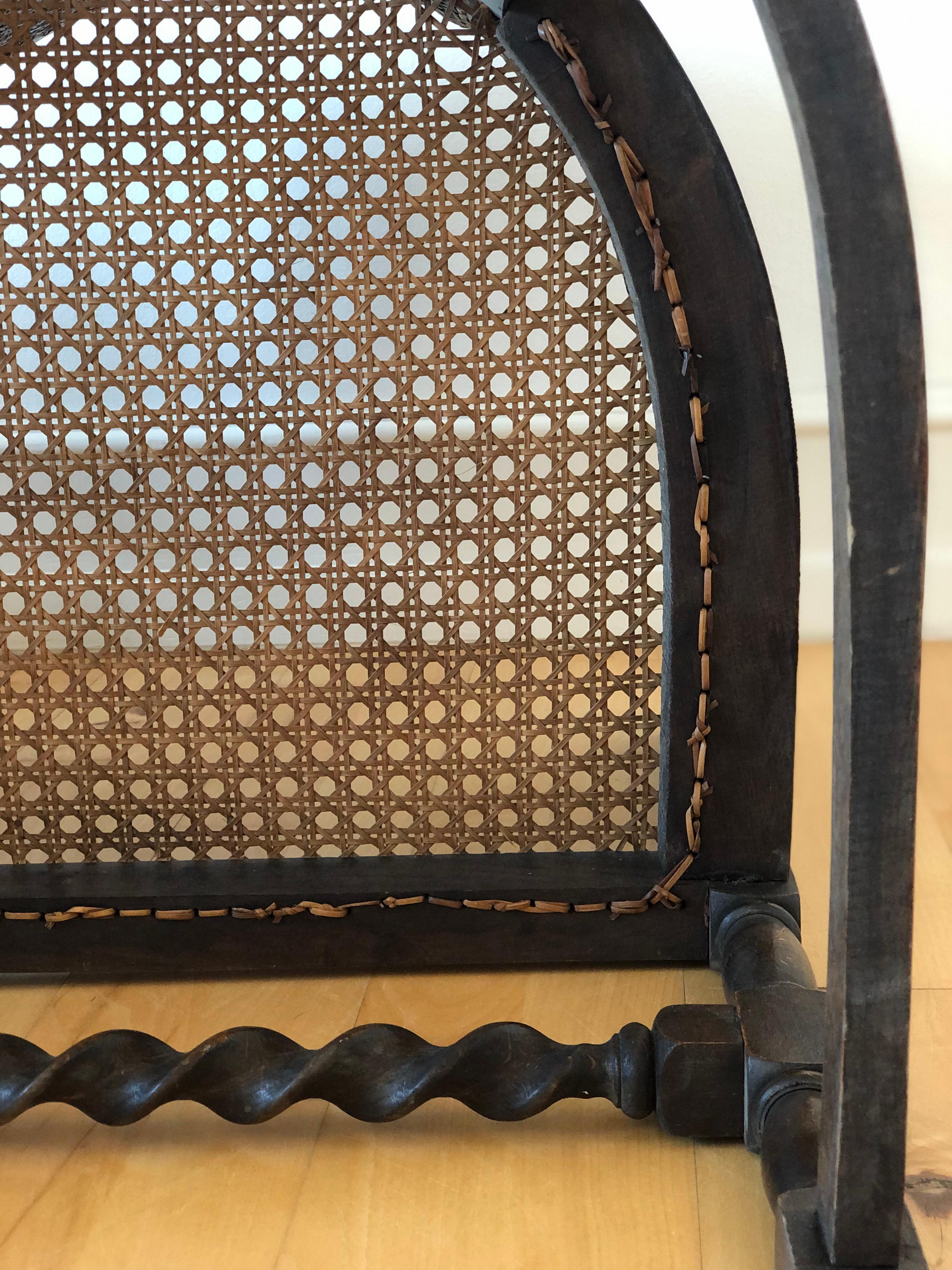 Sillón Edwardian Barley Twist con Bastón Principios del Siglo XX en venta 2