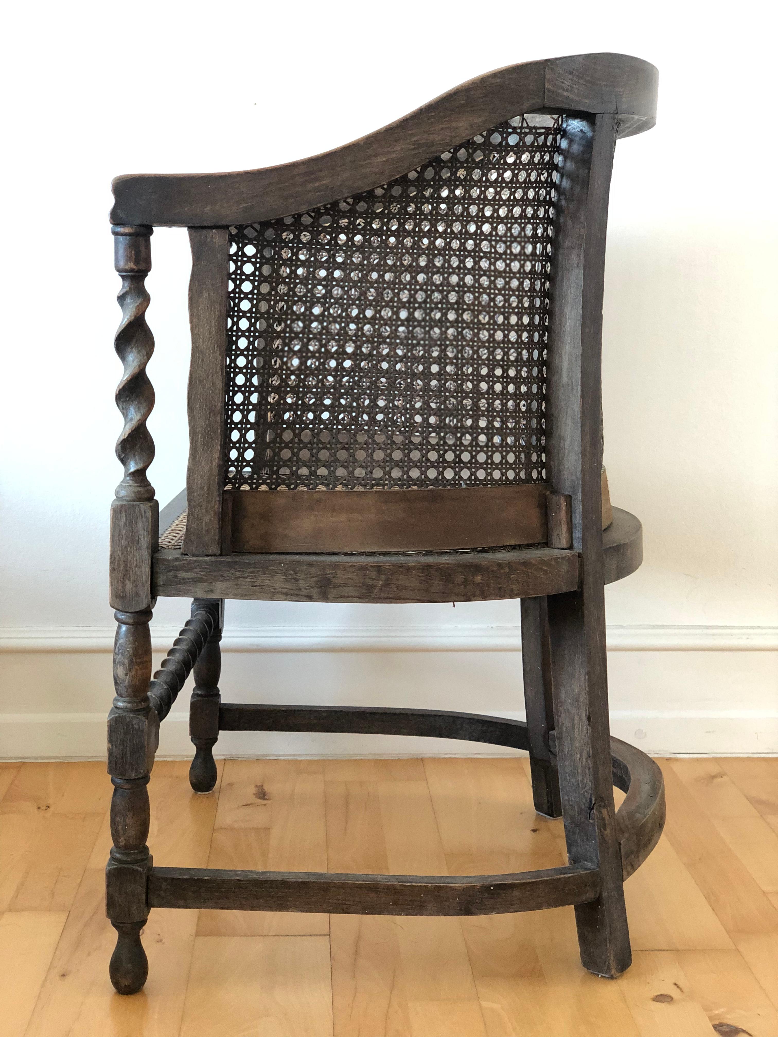 Sillón Edwardian Barley Twist con Bastón Principios del Siglo XX Tallado a mano en venta