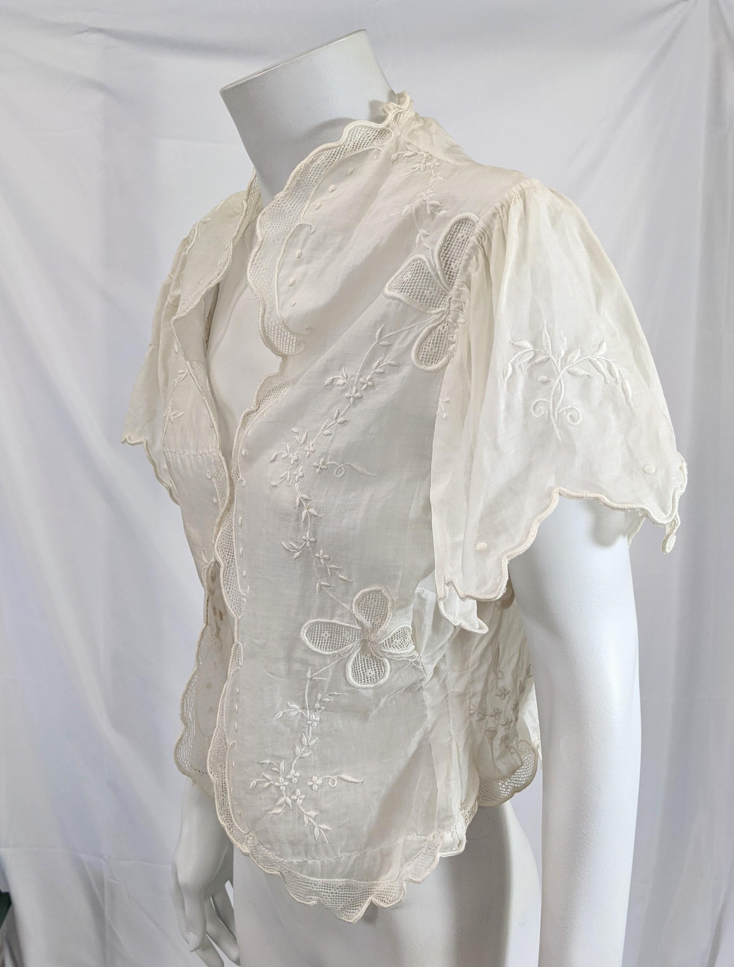 Edwardianischer Bolero aus besticktem Batist Damen im Angebot