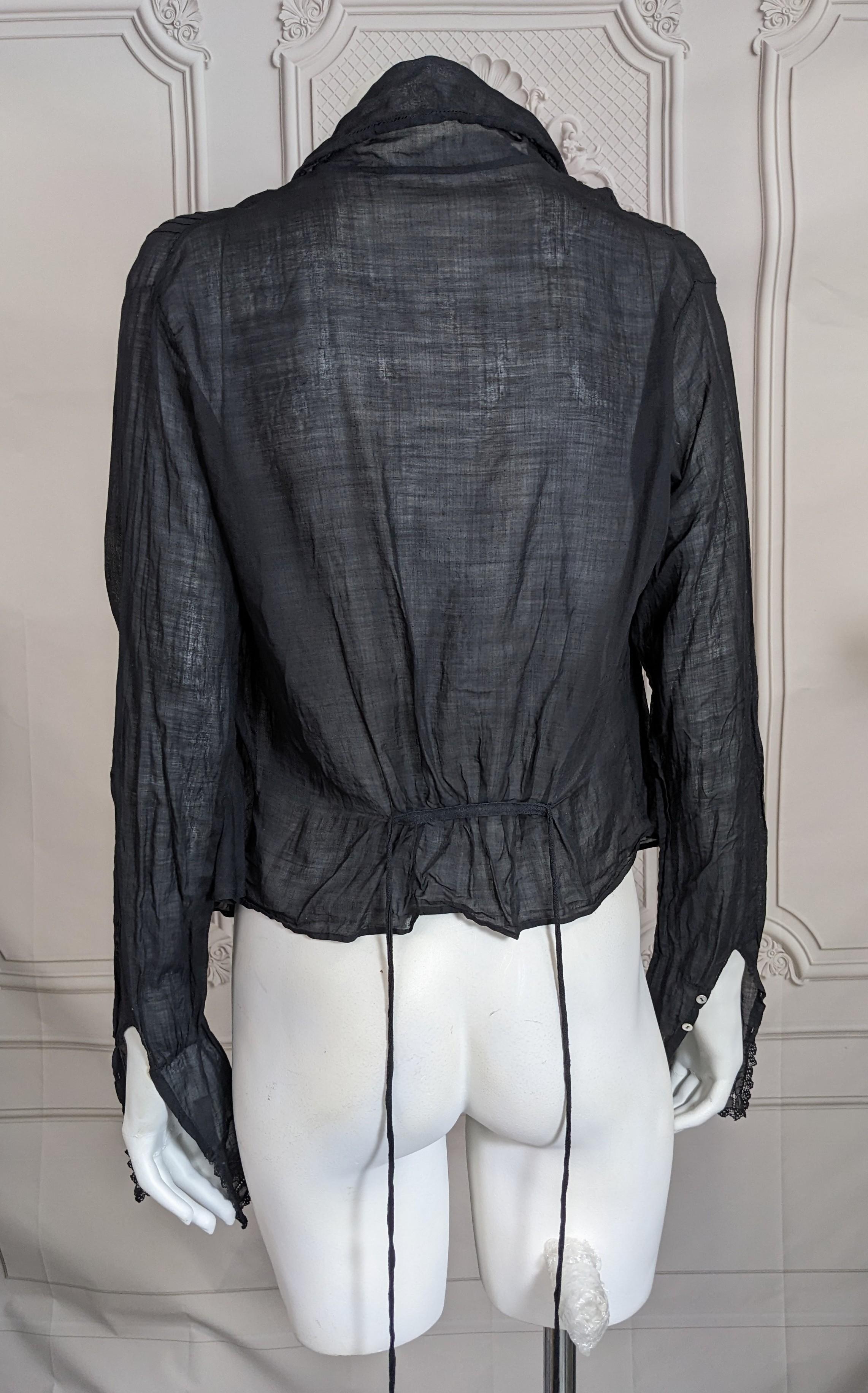 Femenino o masculino Edwardian Batiste Overdyed Armistice Blouse, Studio VL en venta