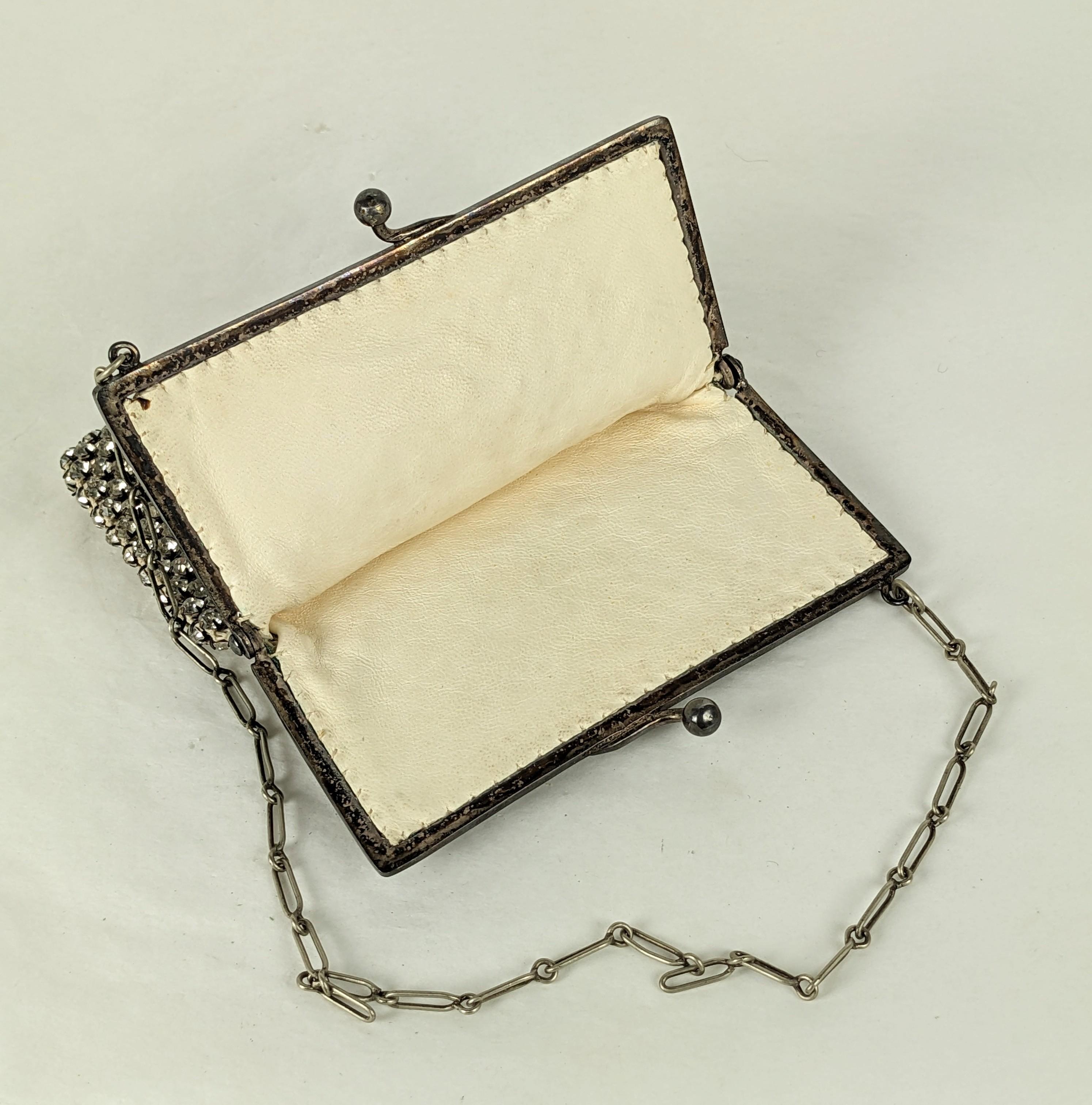 Edwardian Beaded Crystal Purse In Excellent Condition For Sale In New York, NY