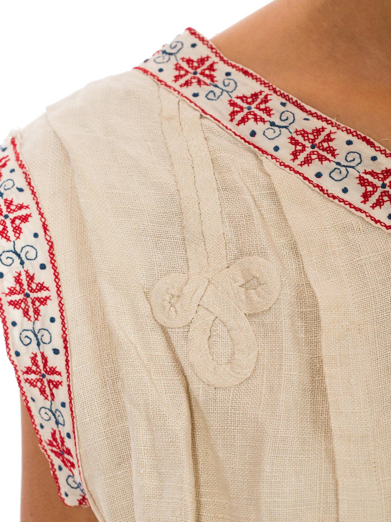 Women's Edwardian Beige Linen Walking Dress With Bias Cut Train & Red Folk Embroidery For Sale