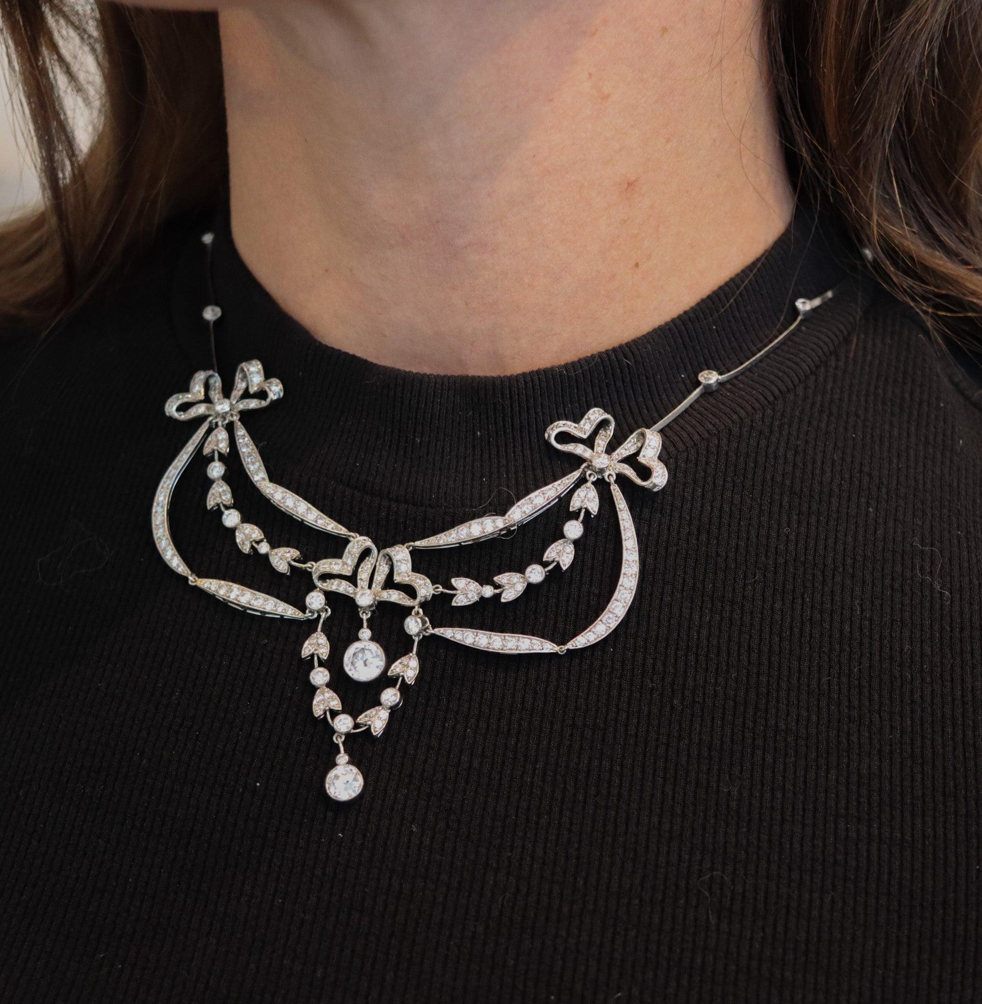 A fabulous Edwardian festoon necklace.   

This fabulous necklace was created in New York City United States during the Edwardian Belle Epoque period, back in the 1905. The necklace was masterfully crafted as a festoon, with multiples movable parts