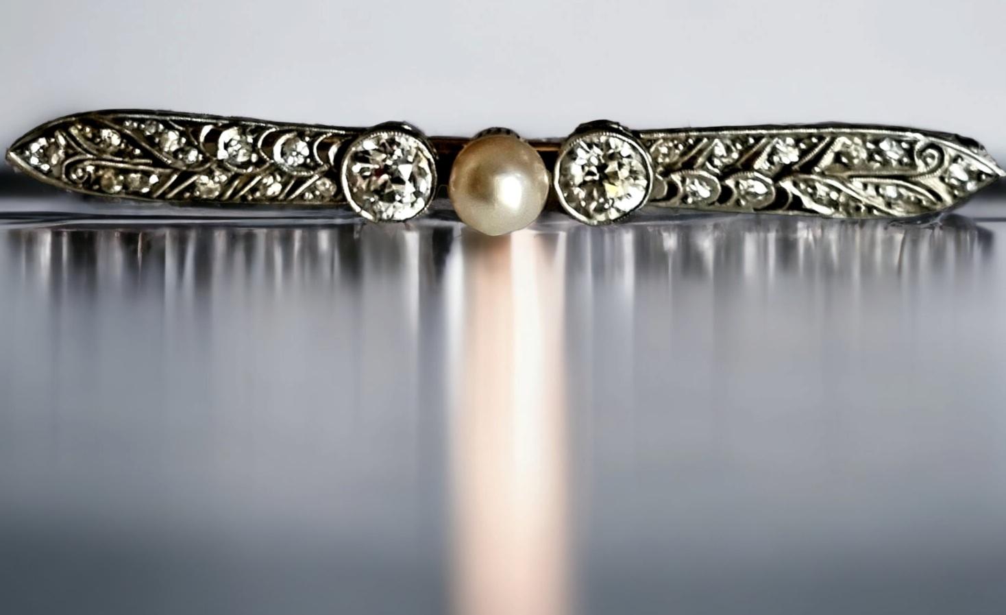 Edwardian /Belle Epoque Diamond and  Pearl Bar Brooch (1905) For Sale 1