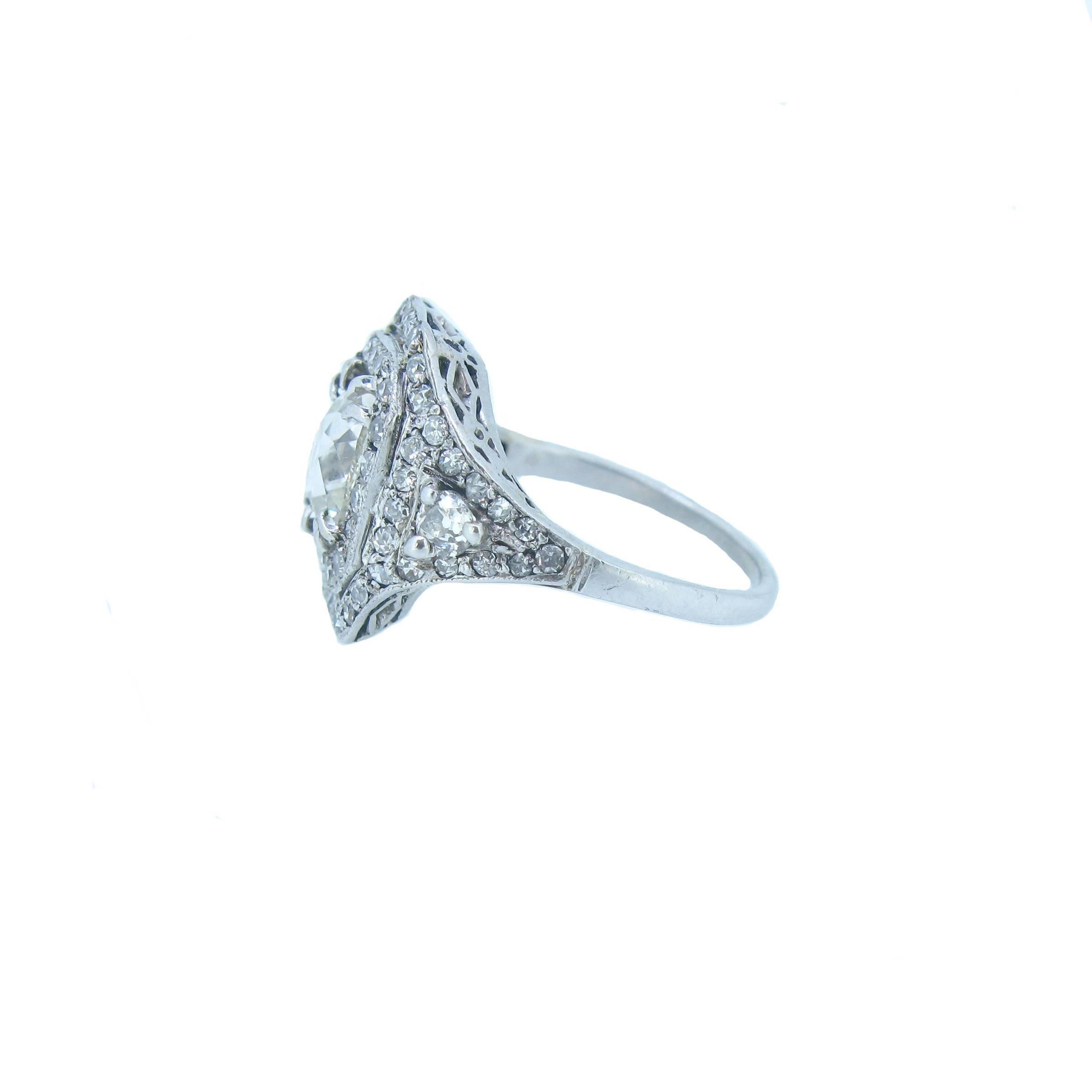 Edwardian Belle Époque Platinum French Diamonds Cushion Cut Ring 3