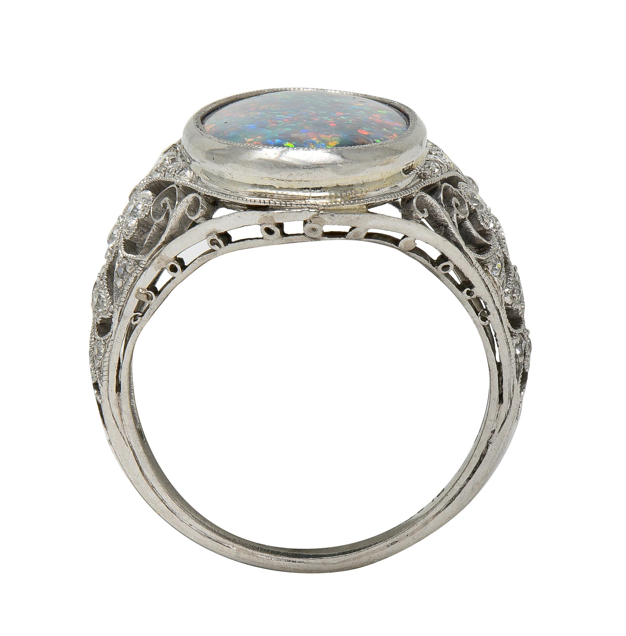 Anello da cena a trifoglio antico in platino con diamante e opale nero di epoca edoardiana in vendita 6