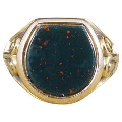 Edwardian Bloodstone Signet Ring in 15 Carat Yellow Gold