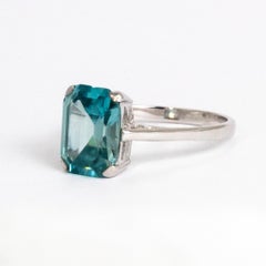 Vintage Blue Topaz and 18 Carat White Gold Ring
