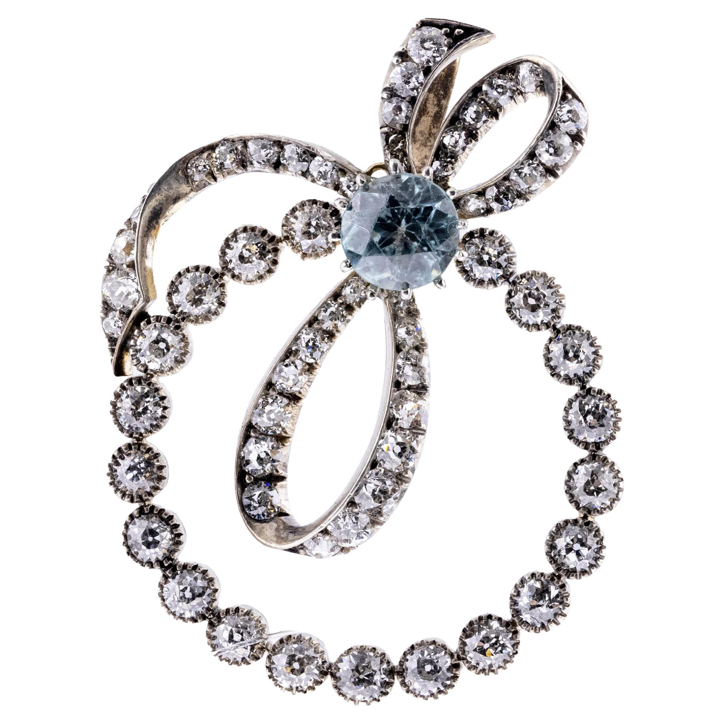 Edwardian Blue Zirkon 
Mine Cut Diamond Ribbon Motiv Anhänger CIRCA 1900 im Angebot