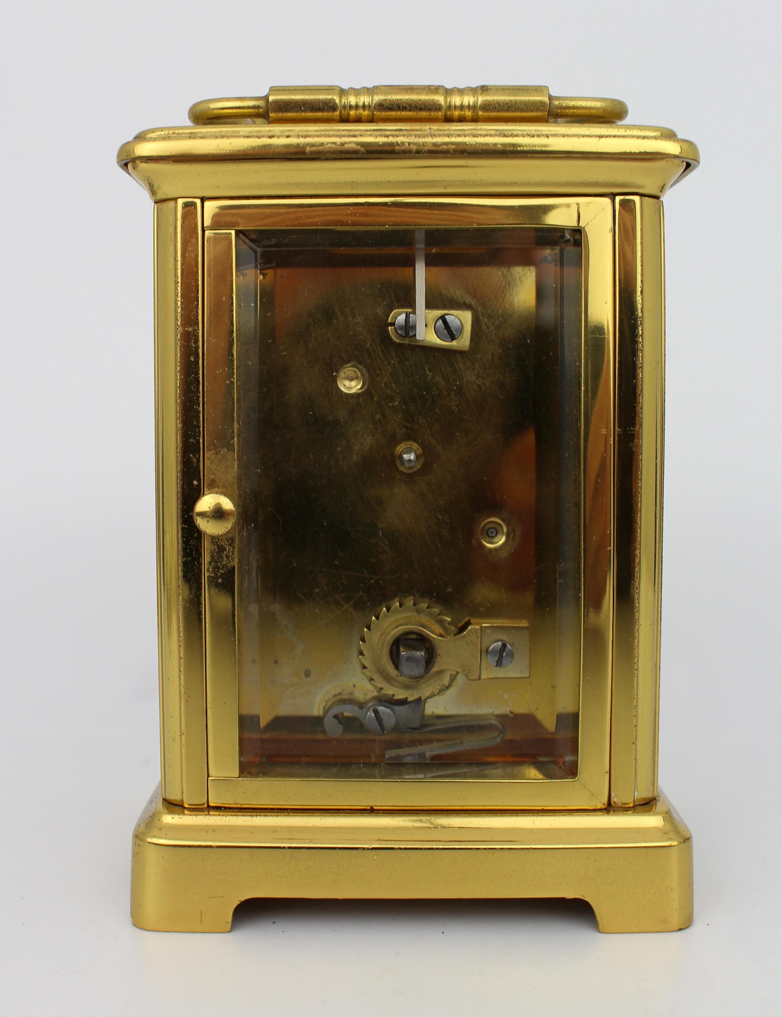 20ième siècle Horloge à chariot en laiton de l'époque édouardienne avec mouvement suisse en vente