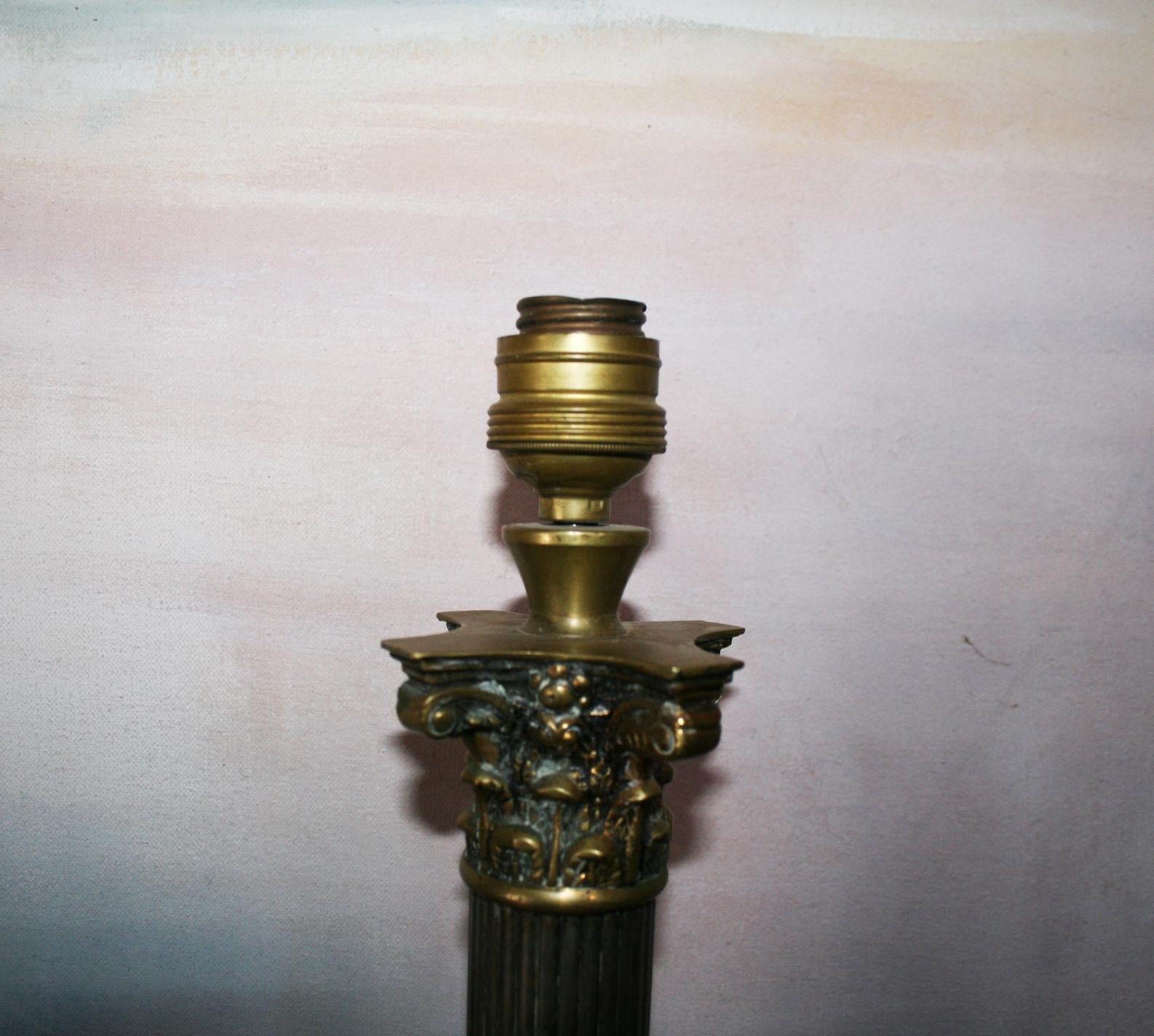 Edwardian Brass and Marble Corinthian Column Table Lamp.Early 20th Century 7