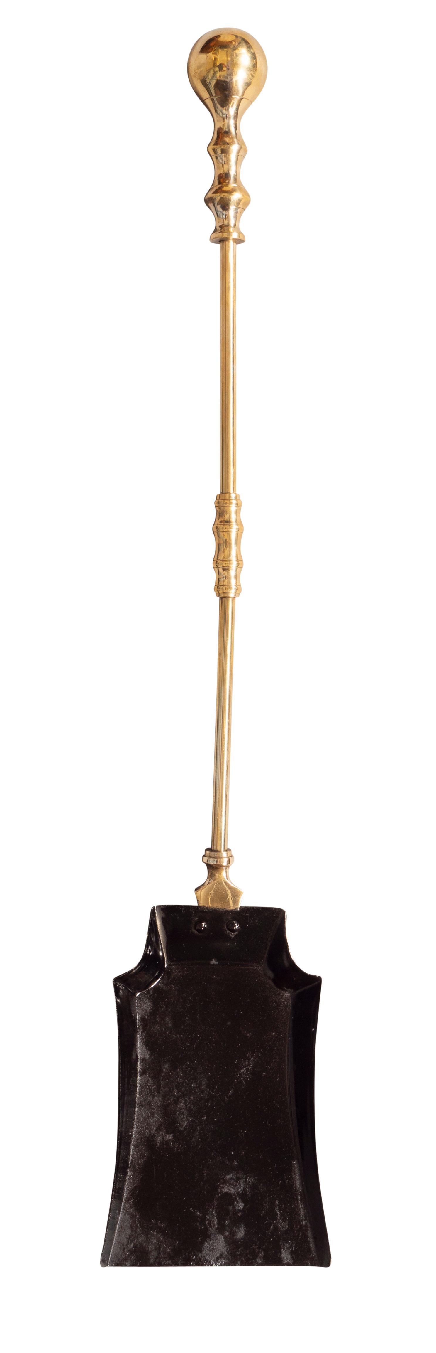 Edwardian Brass Fireplace Set For Sale at 1stDibs