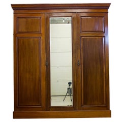 Edwardian British Walnut Triple Door Wardrobe, 1900s