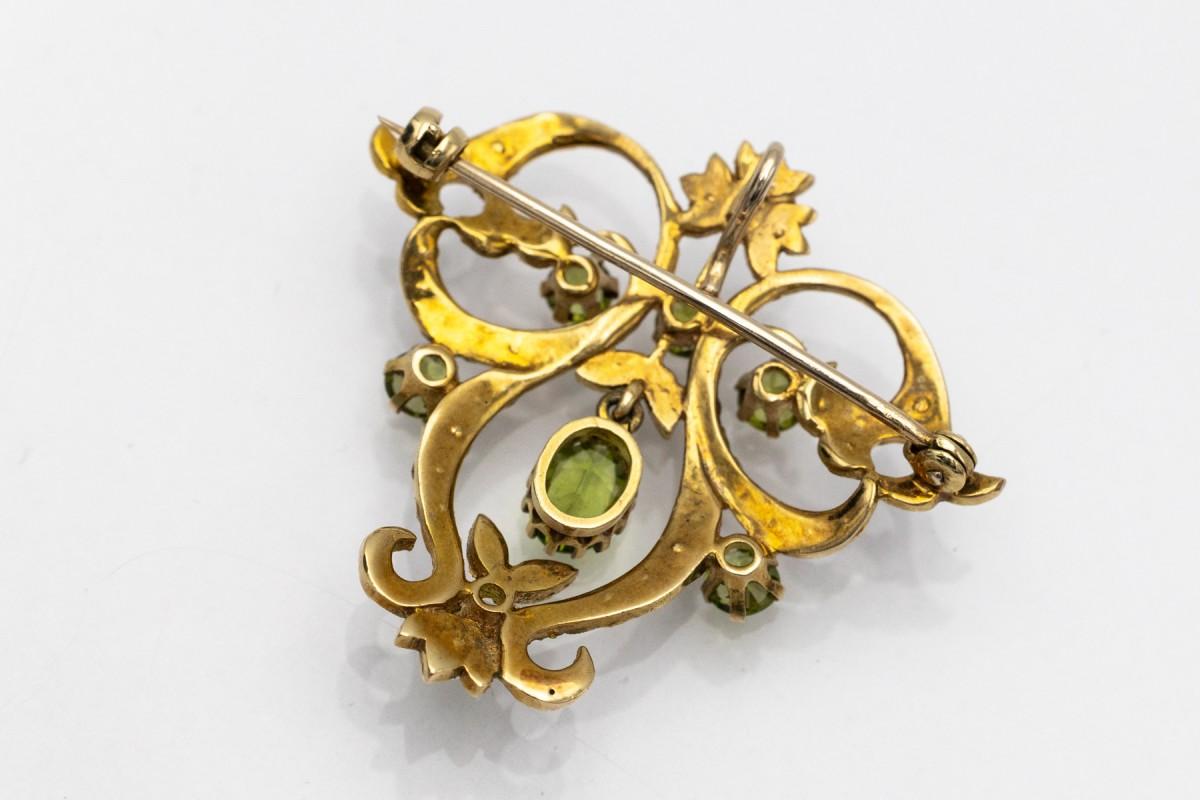 Taille ronde Broche pendentif édouardienne avec péridot et perles, début du 20e siècle. en vente