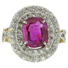Anillo Eduardiano de Rubí Birmano y Racimo de Diamantes