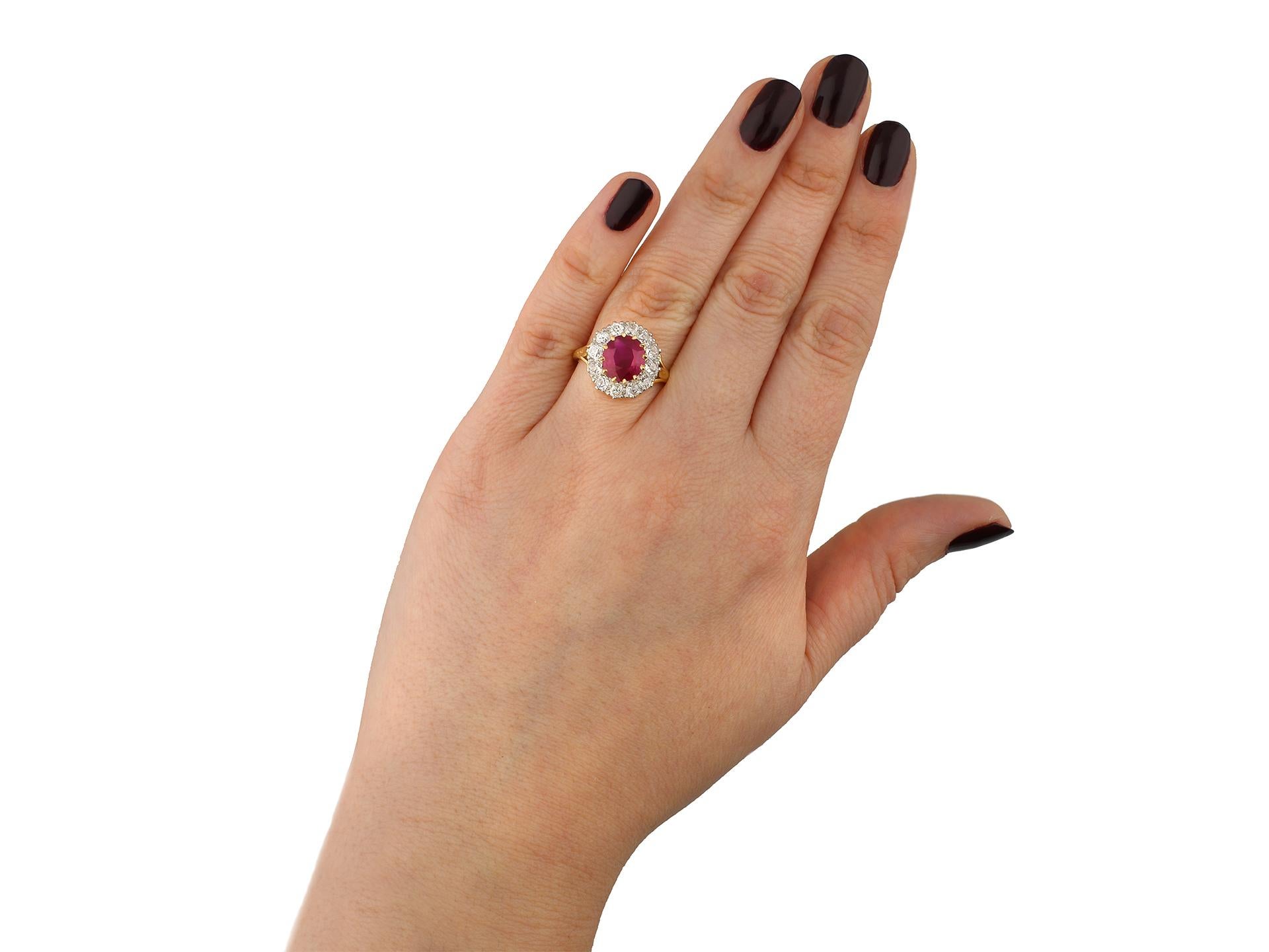 Edwardian Burmese Ruby and Diamond Coronet Cluster Ring, Englisch, um 1910 für Damen oder Herren im Angebot